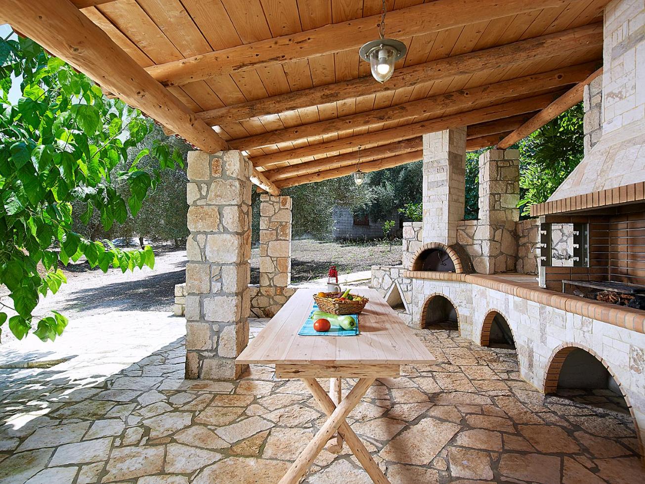 Vederi Estate