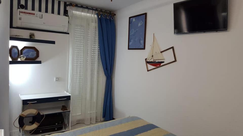 Photo 33