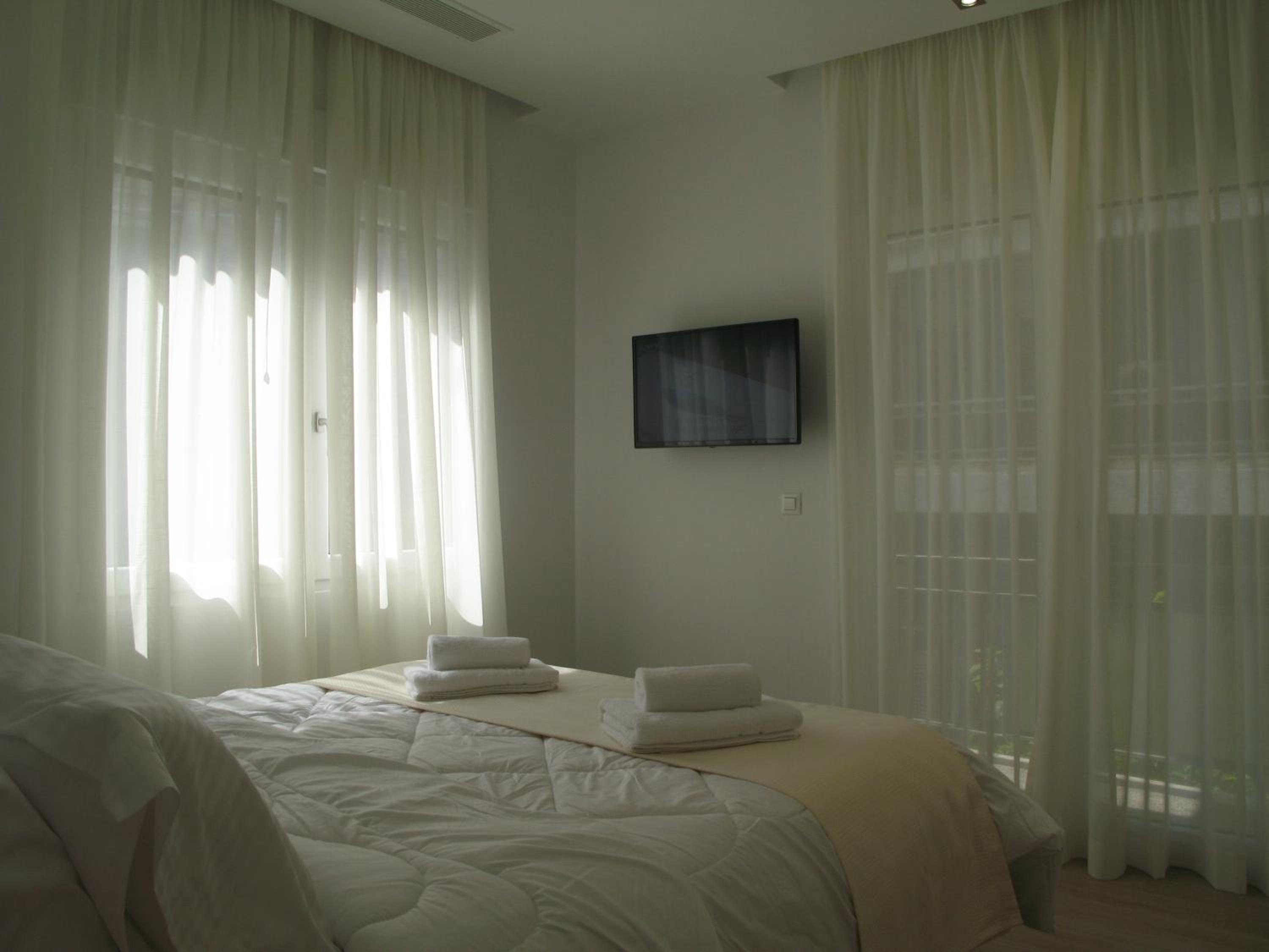 Elegant Acropolis