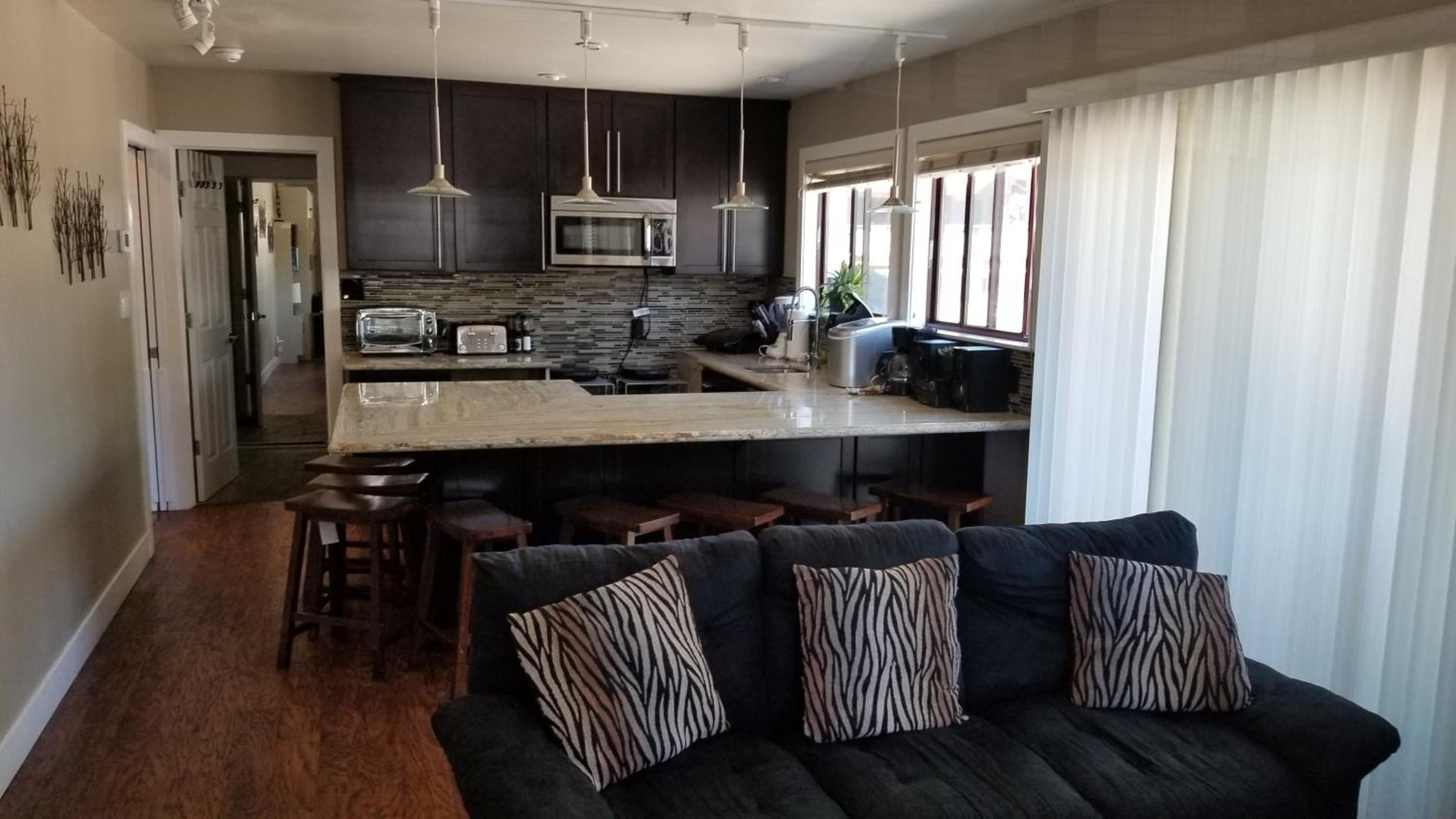 Gondola Lodge with 5-dollar Beach Voucher