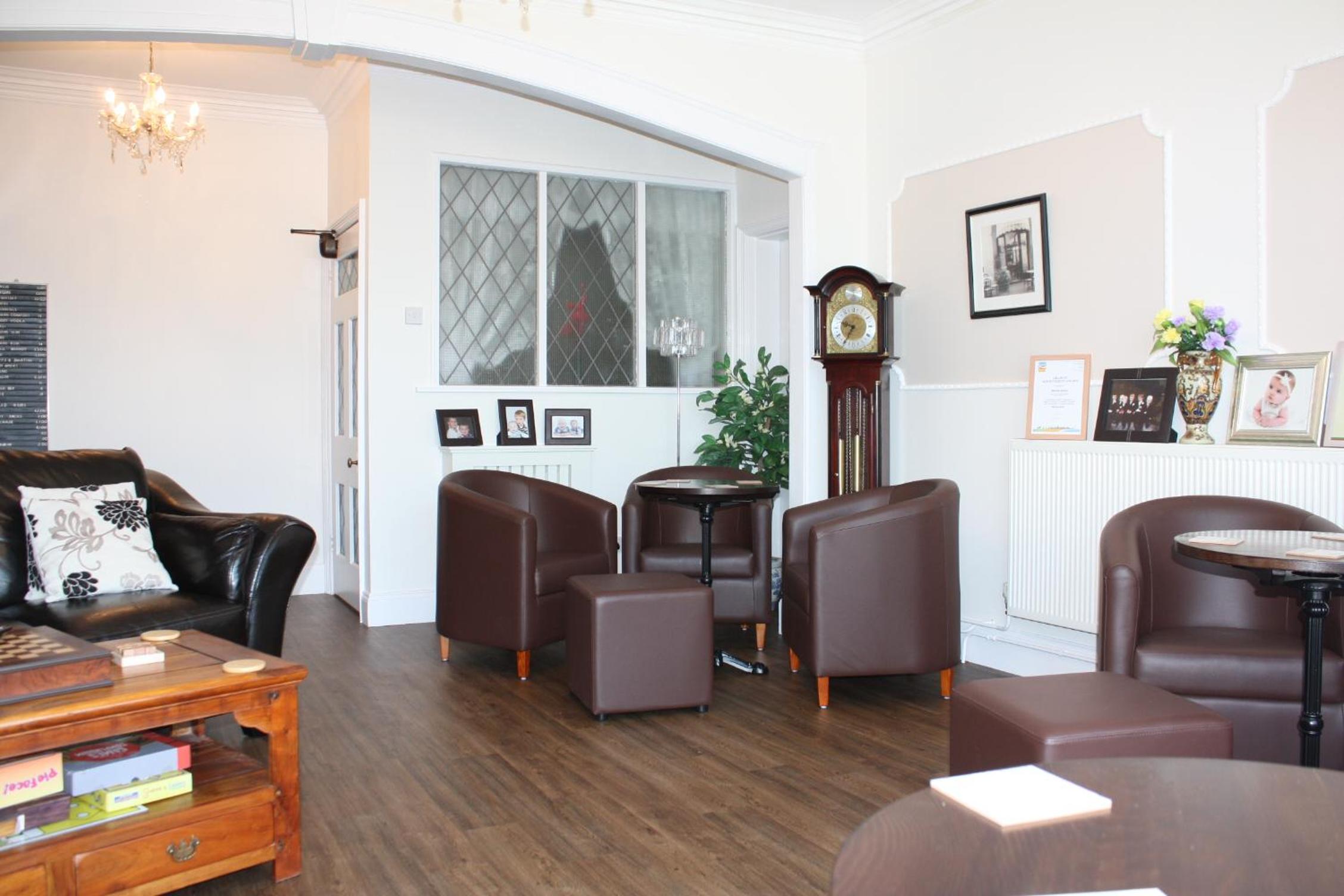 Barons Court