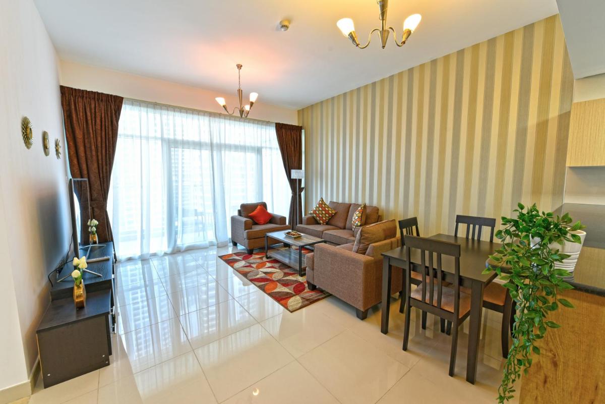 Golden Stay Vacation Homes continental tower marina