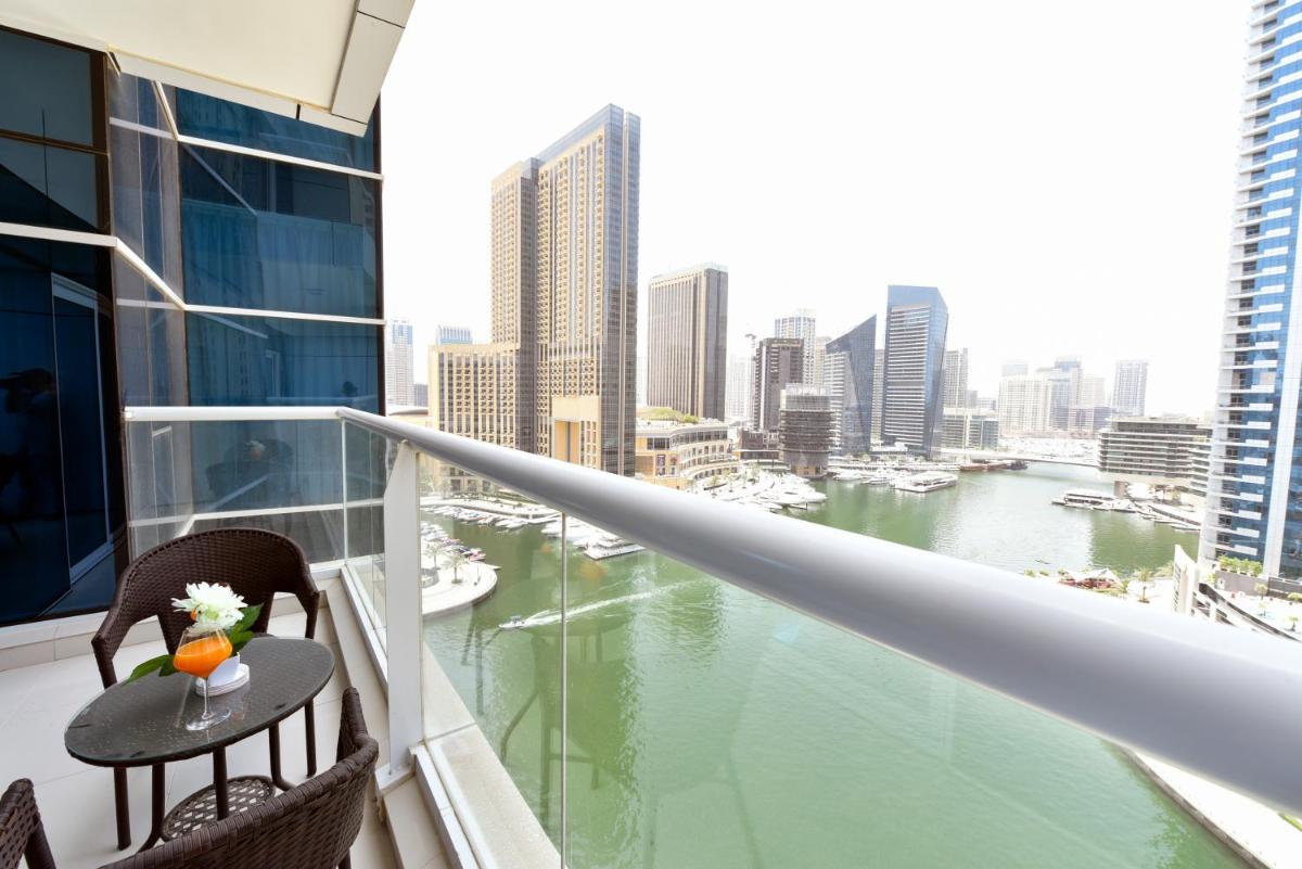 Golden Stay Vacation Homes continental tower marina