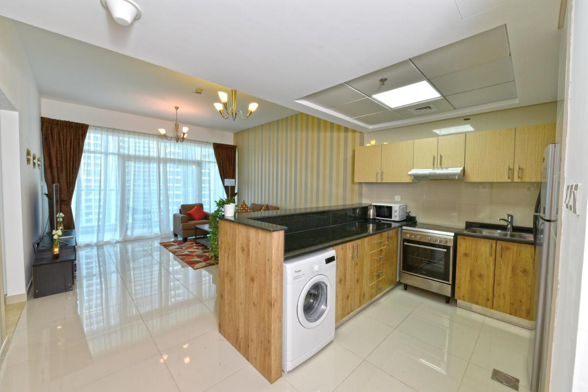 Golden Stay Vacation Homes continental tower marina
