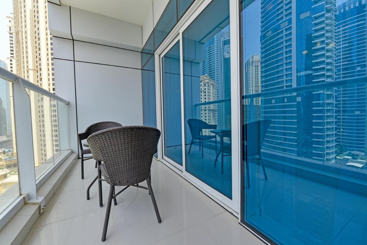 Golden Stay Vacation Homes continental tower marina