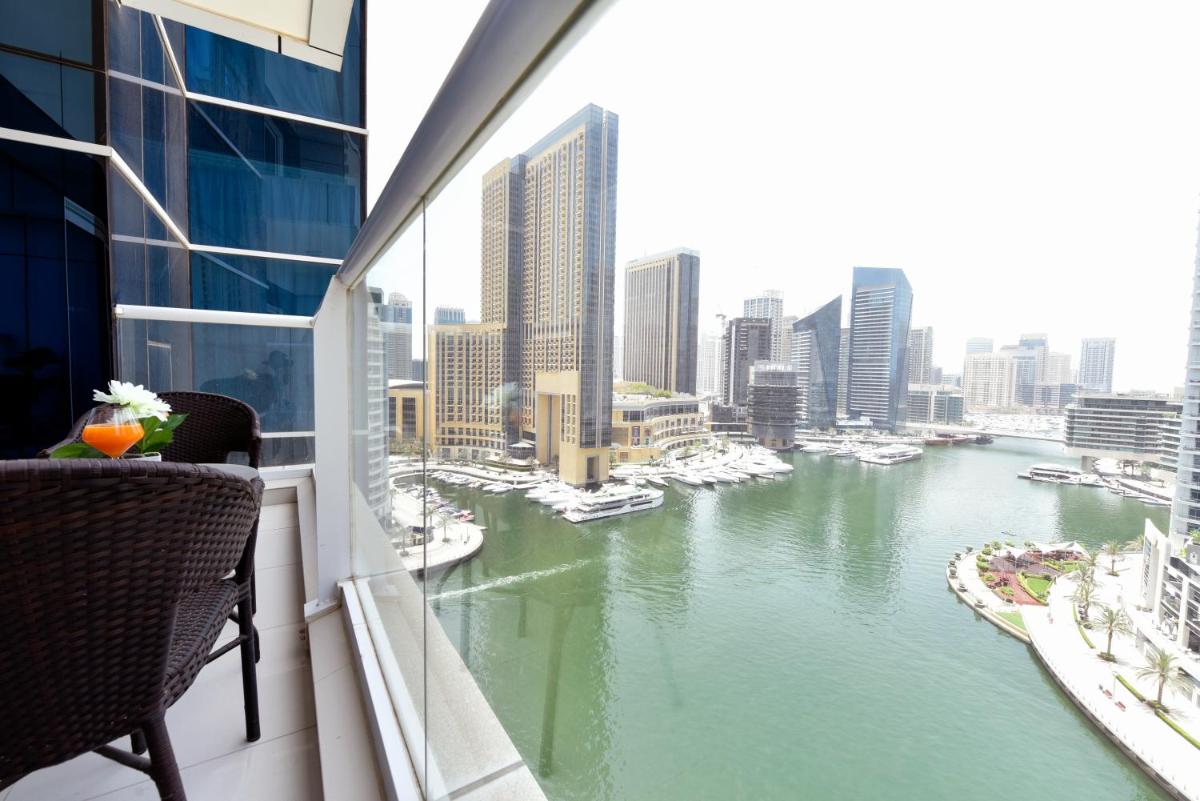 Golden Stay Vacation Homes continental tower marina
