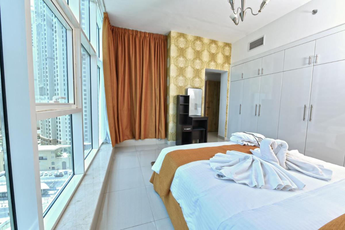 Golden Stay Vacation Homes continental tower marina