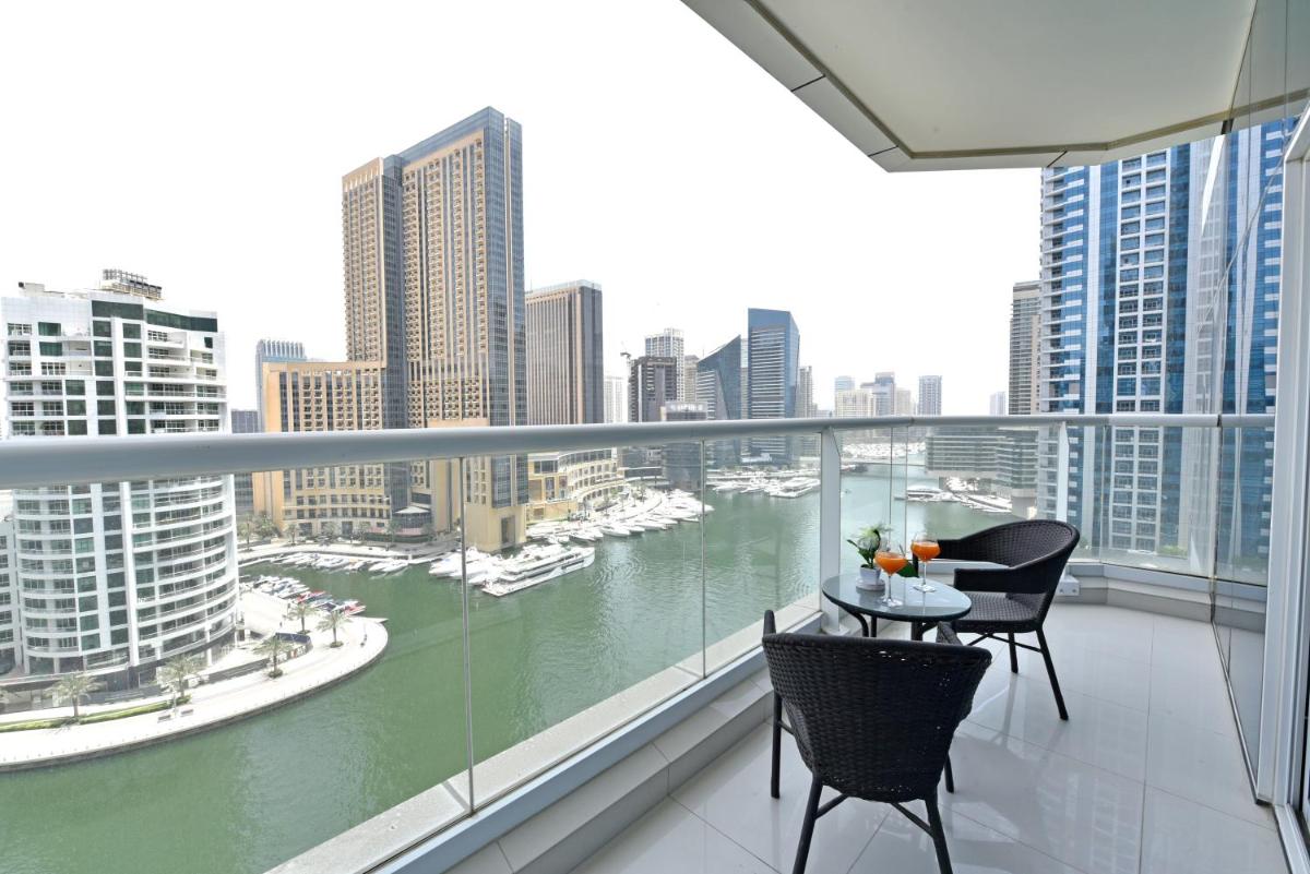 Golden Stay Vacation Homes continental tower marina