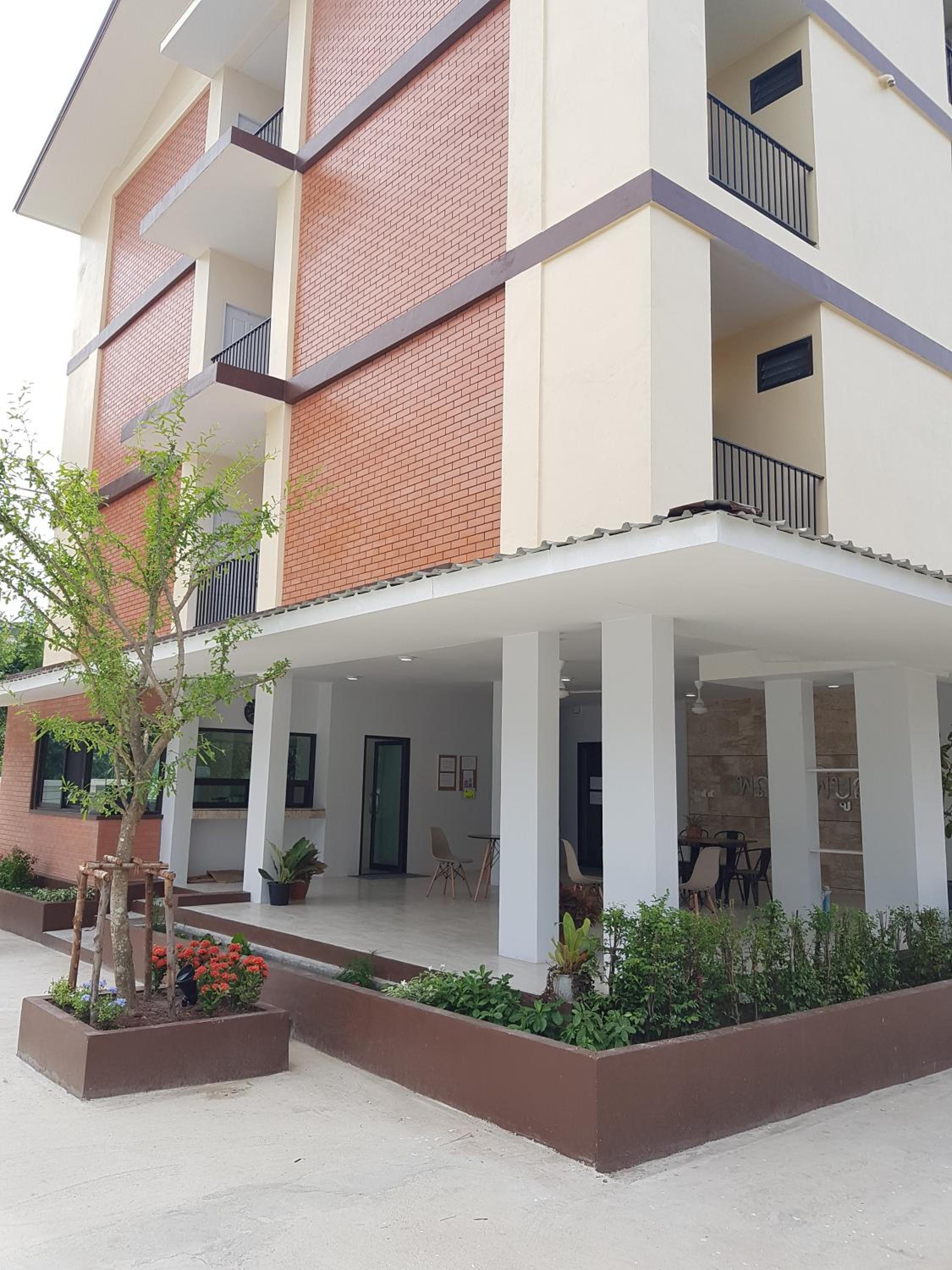 Prukpibul Apartment