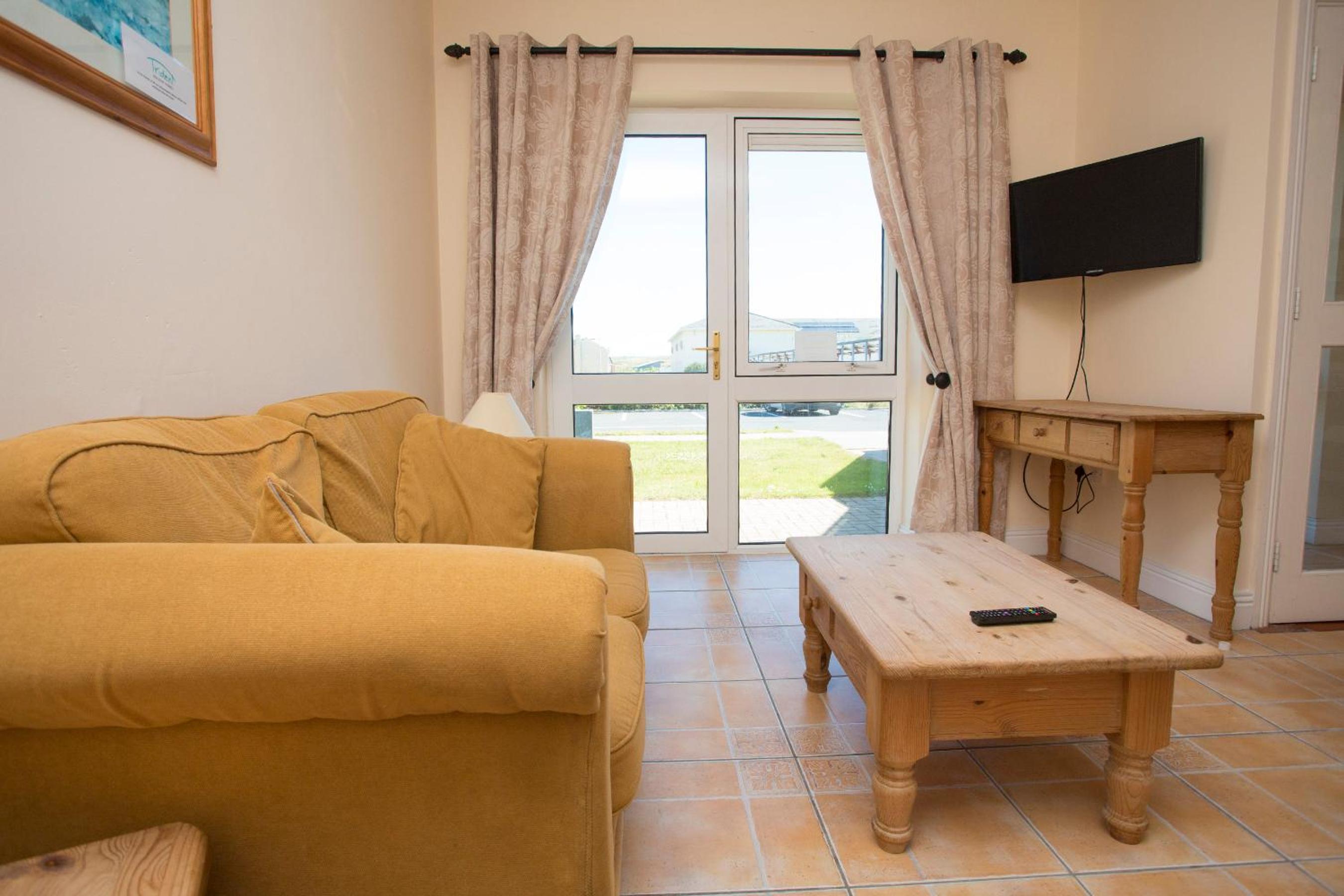 Kilkee Holiday Homes Type A by Trident Holiday Homes view 4
