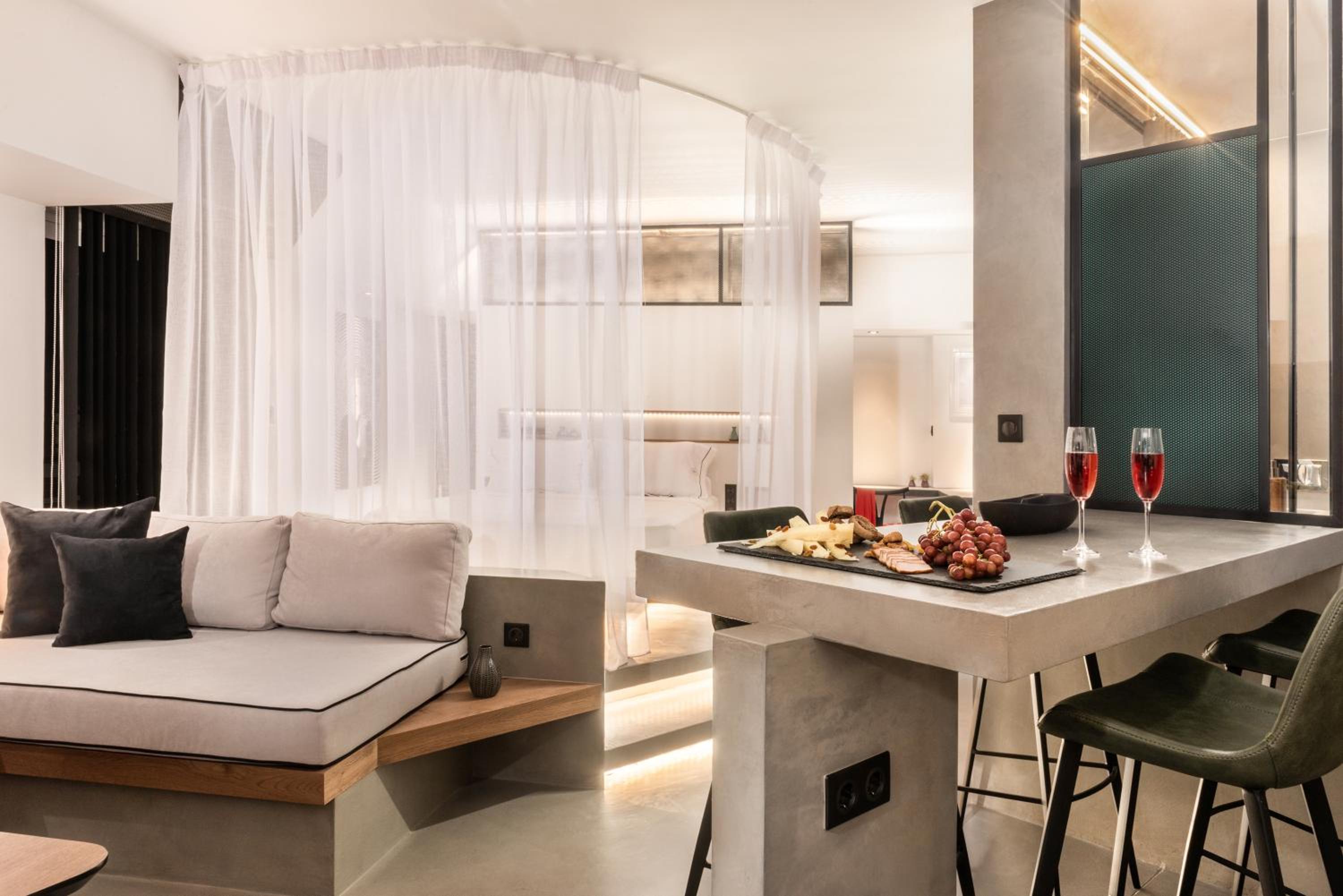 hotel room