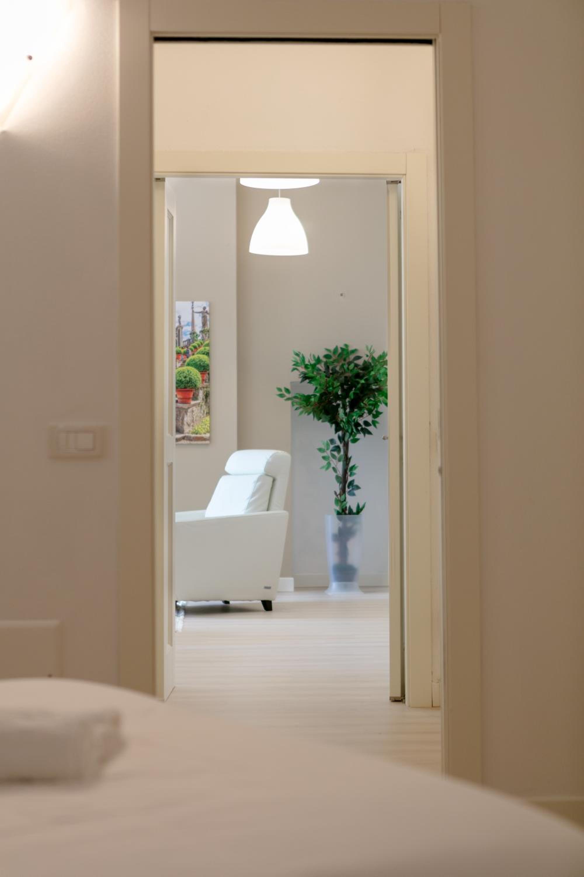 Verbania - Luxury Italy Apartments