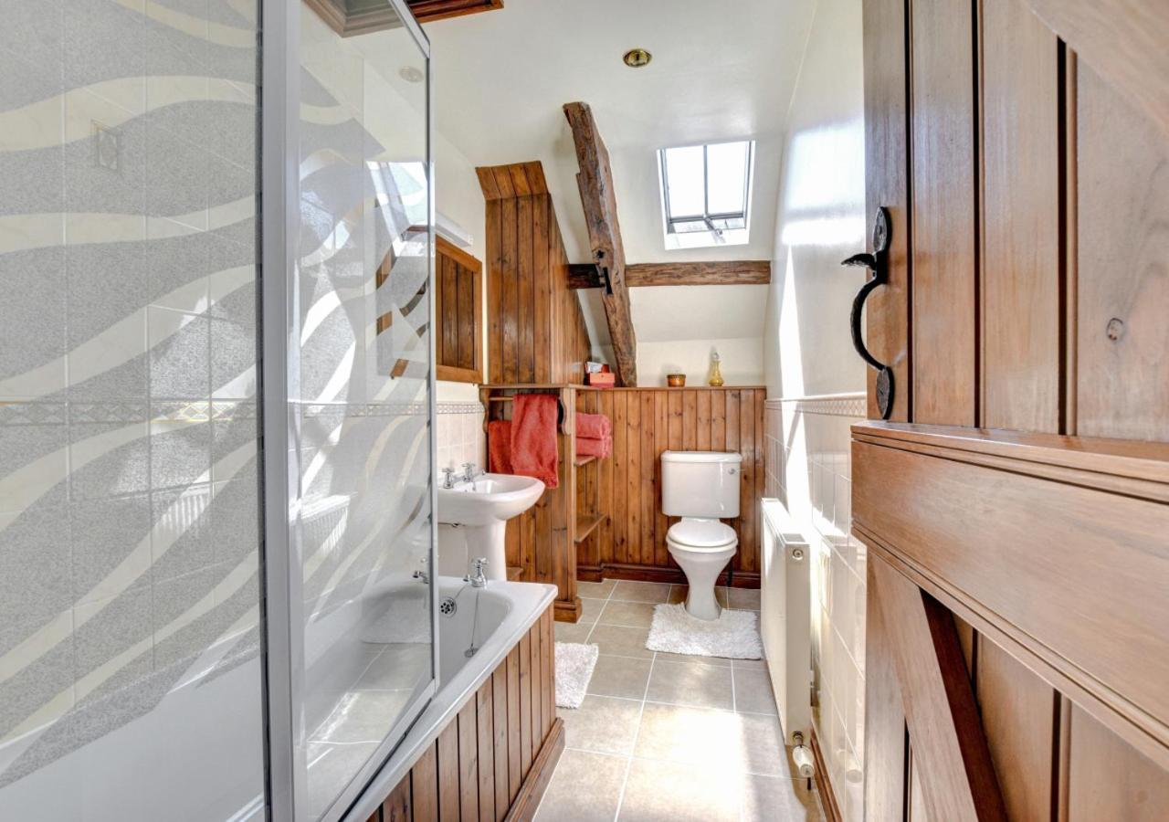1 Bed in Nantygwreiddyn oc-bow49 view 4