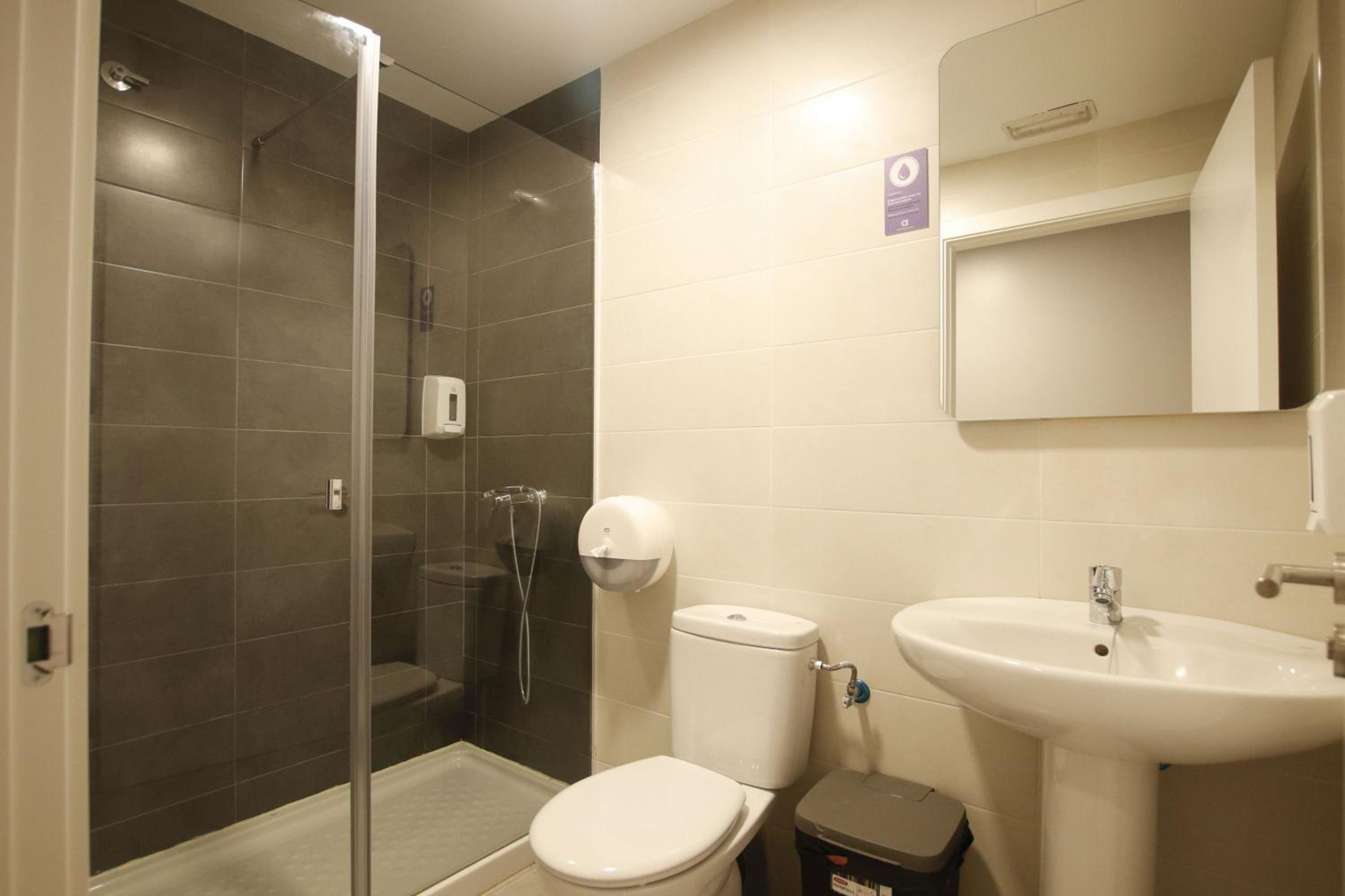 Bilbao Metropolitan Hostel by Bossh! Hotels
