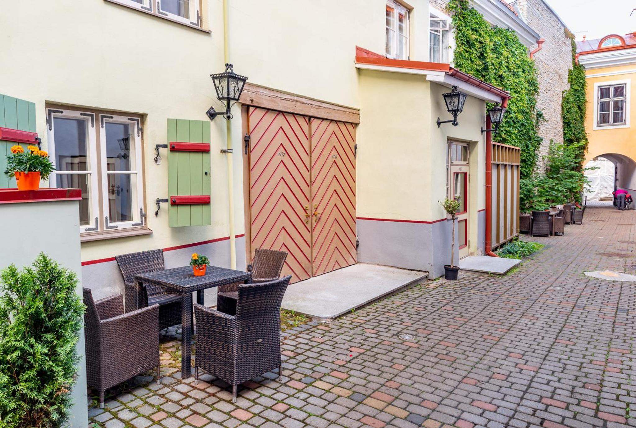Tallinn Vacations - Meriton Old Town Garden Hotel - Property Image 47
