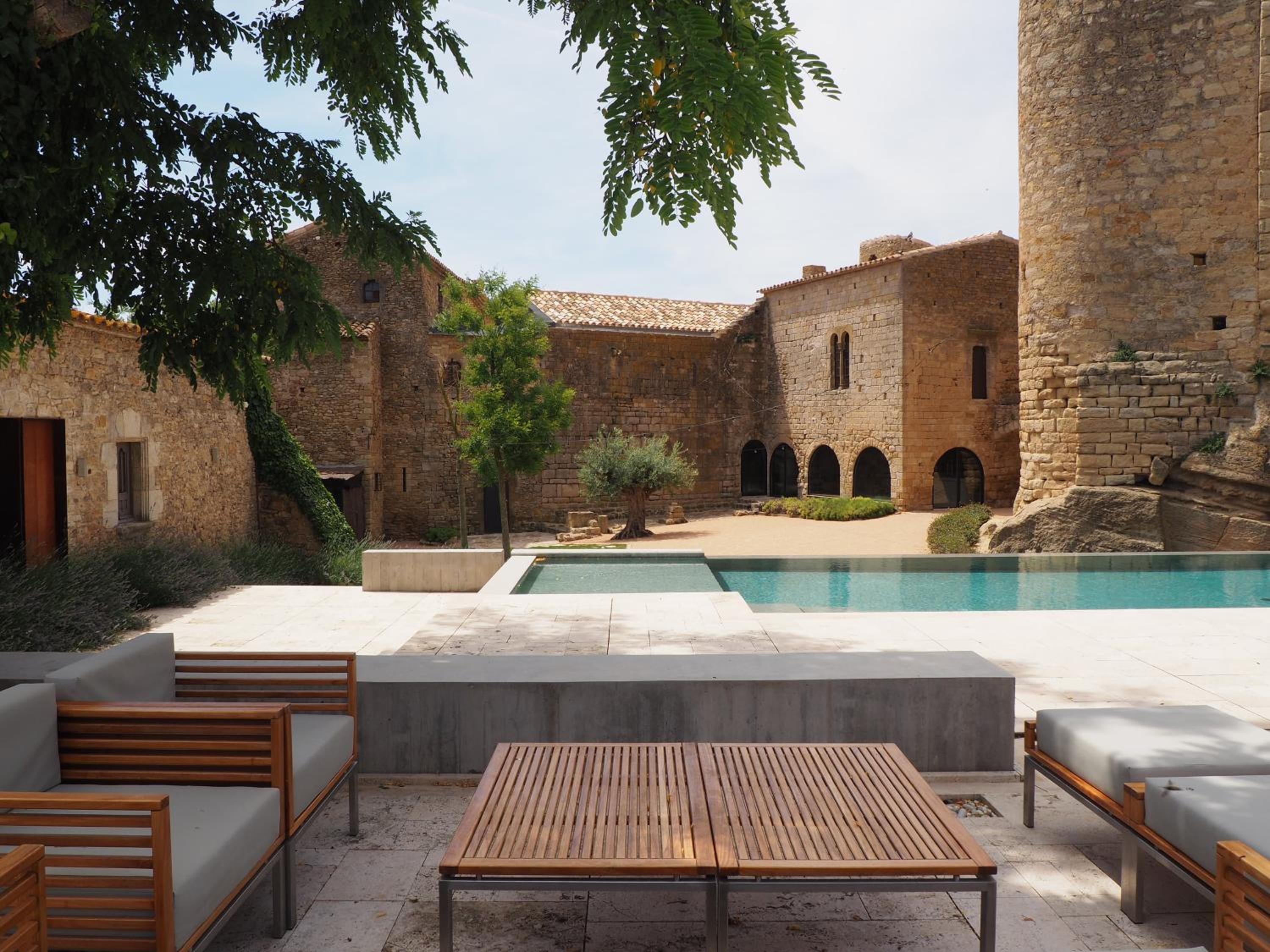 Deco - Casa Castell de Peratallada view 4