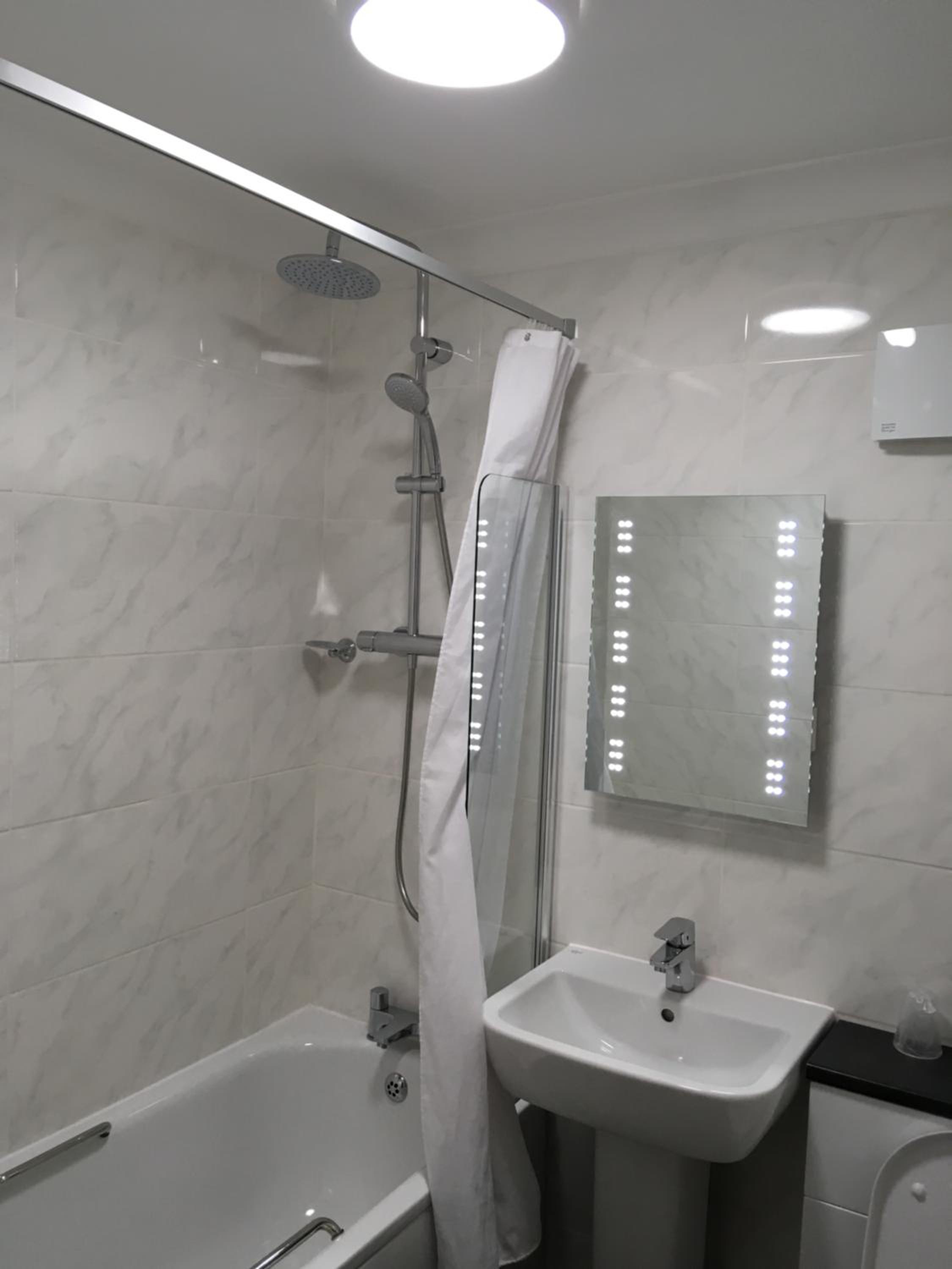 Basingstoke Vacations - Red Lion Hotel - Property Image 15