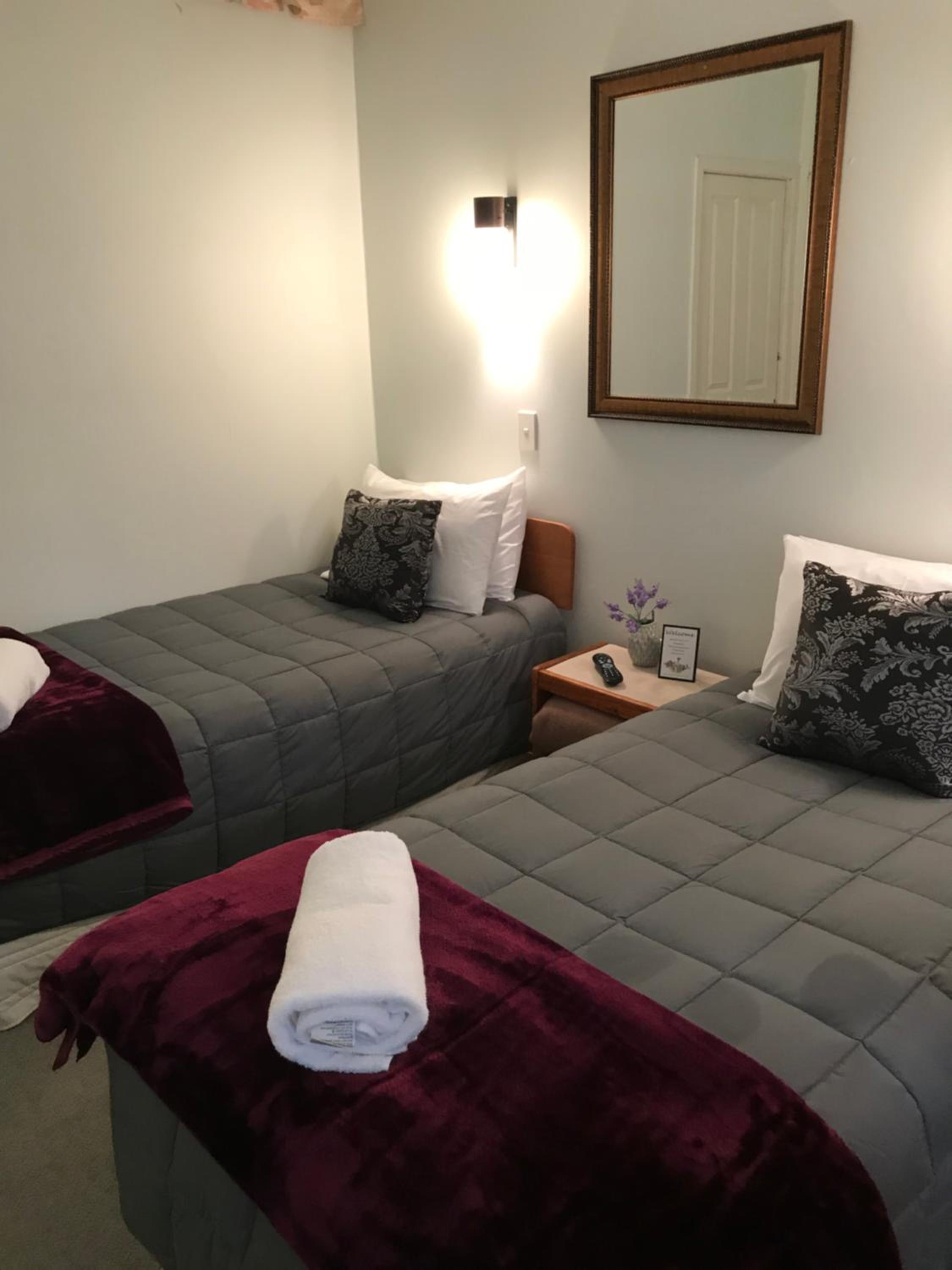 Admirals Lodge