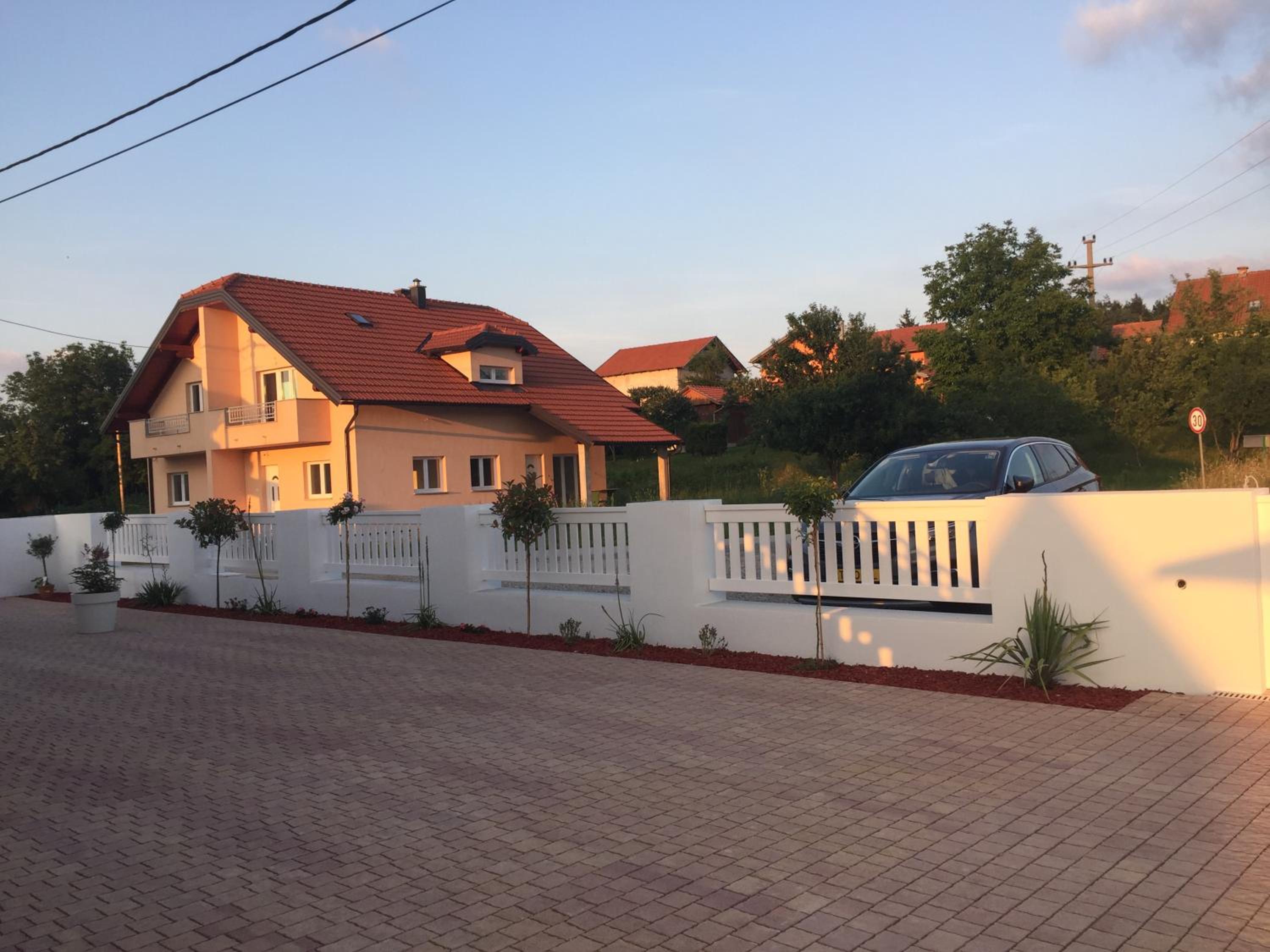 Pool Apartments Plitvice Lakes