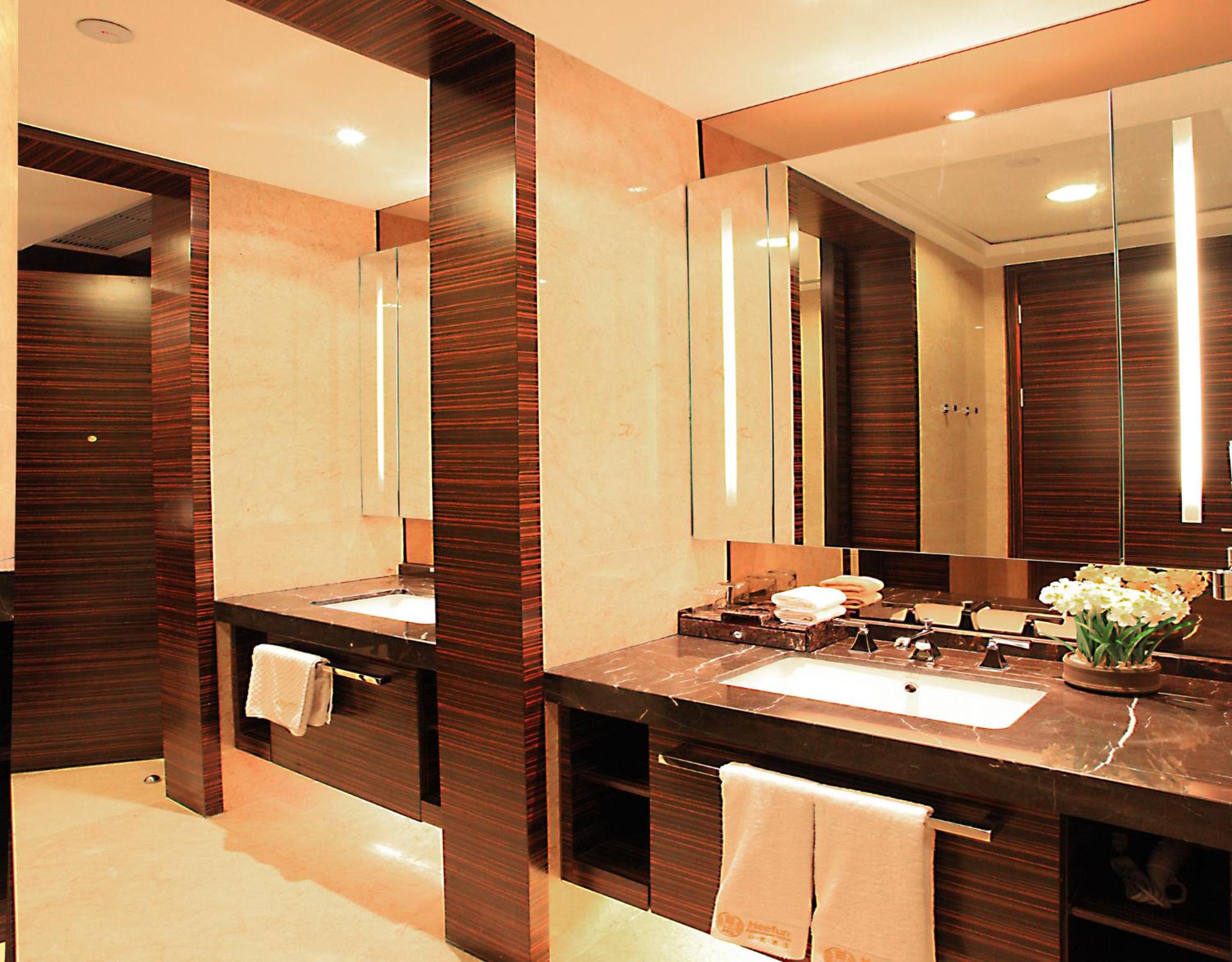 HeeFun Apartment GZ -Poly World Trading Center