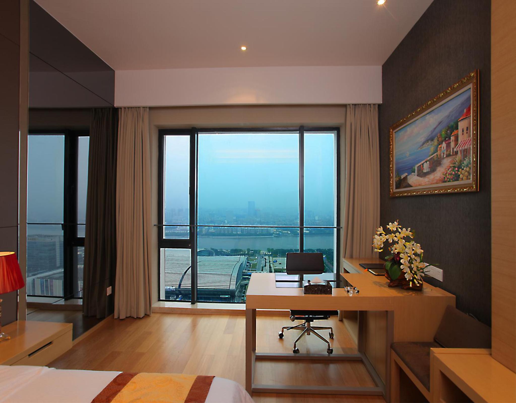 HeeFun Apartment GZ -Poly World Trading Center