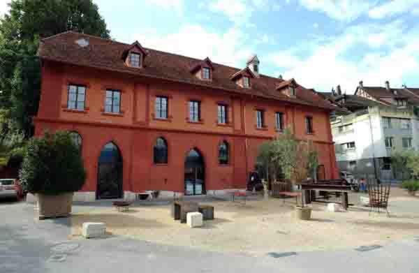 Photo 33