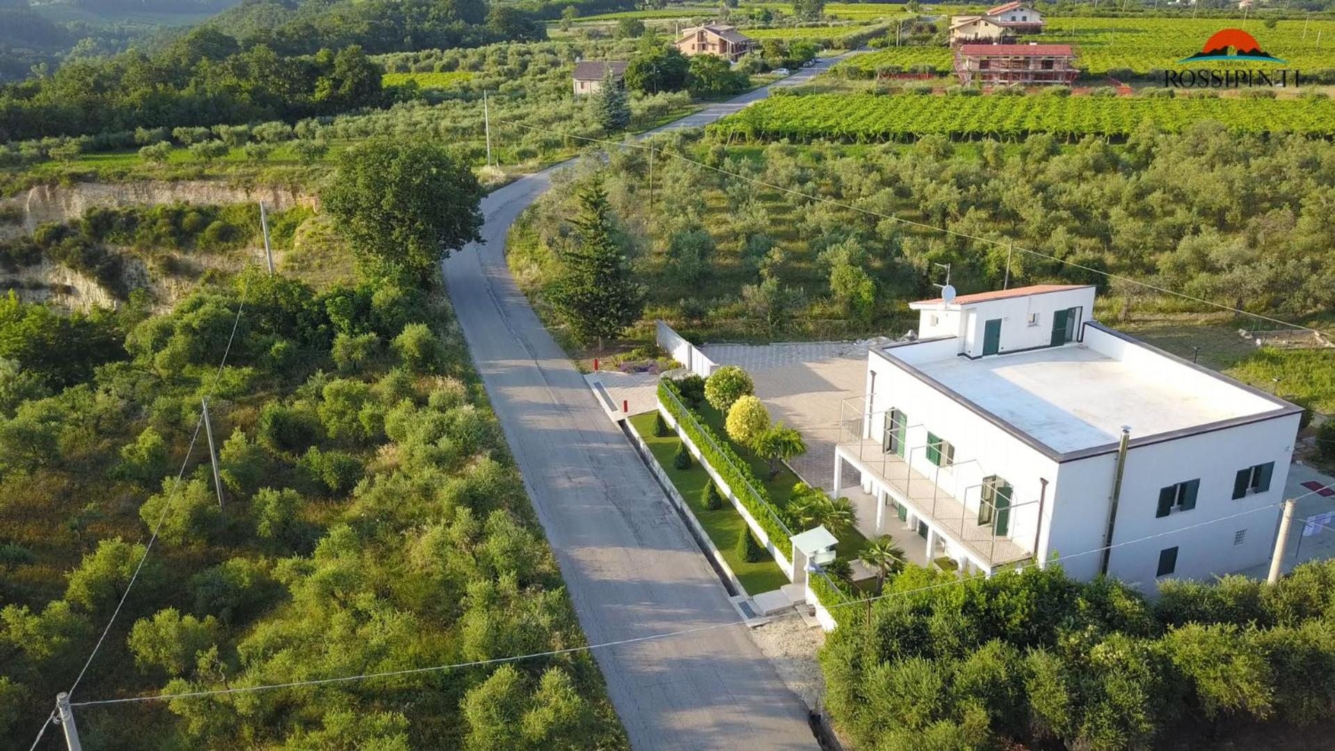 B&B Dimora ROSSIPINTI