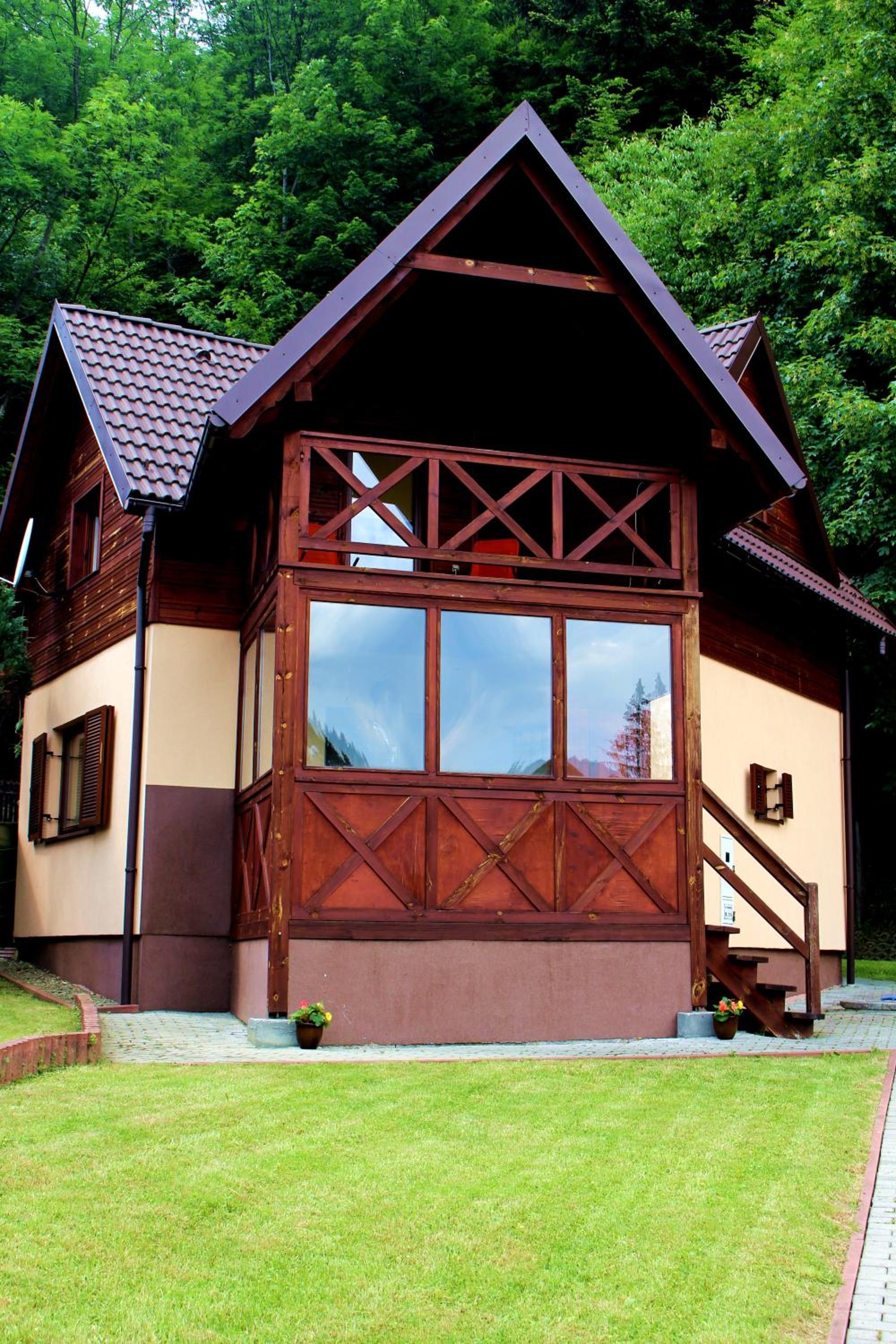 Zawoja Chaty Górskie D5 view 2