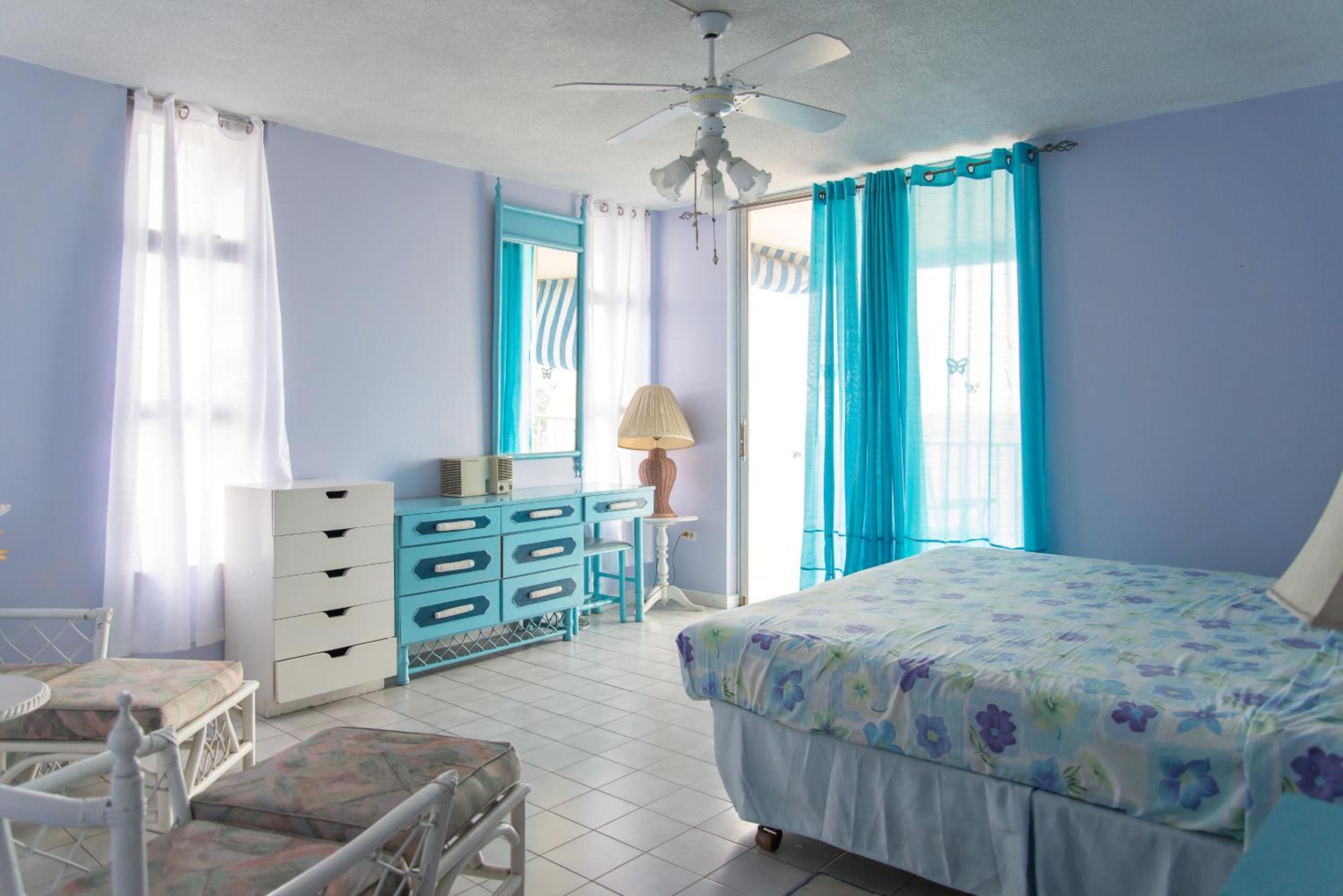 Deluxe Montego Bay Club Studio & Suites