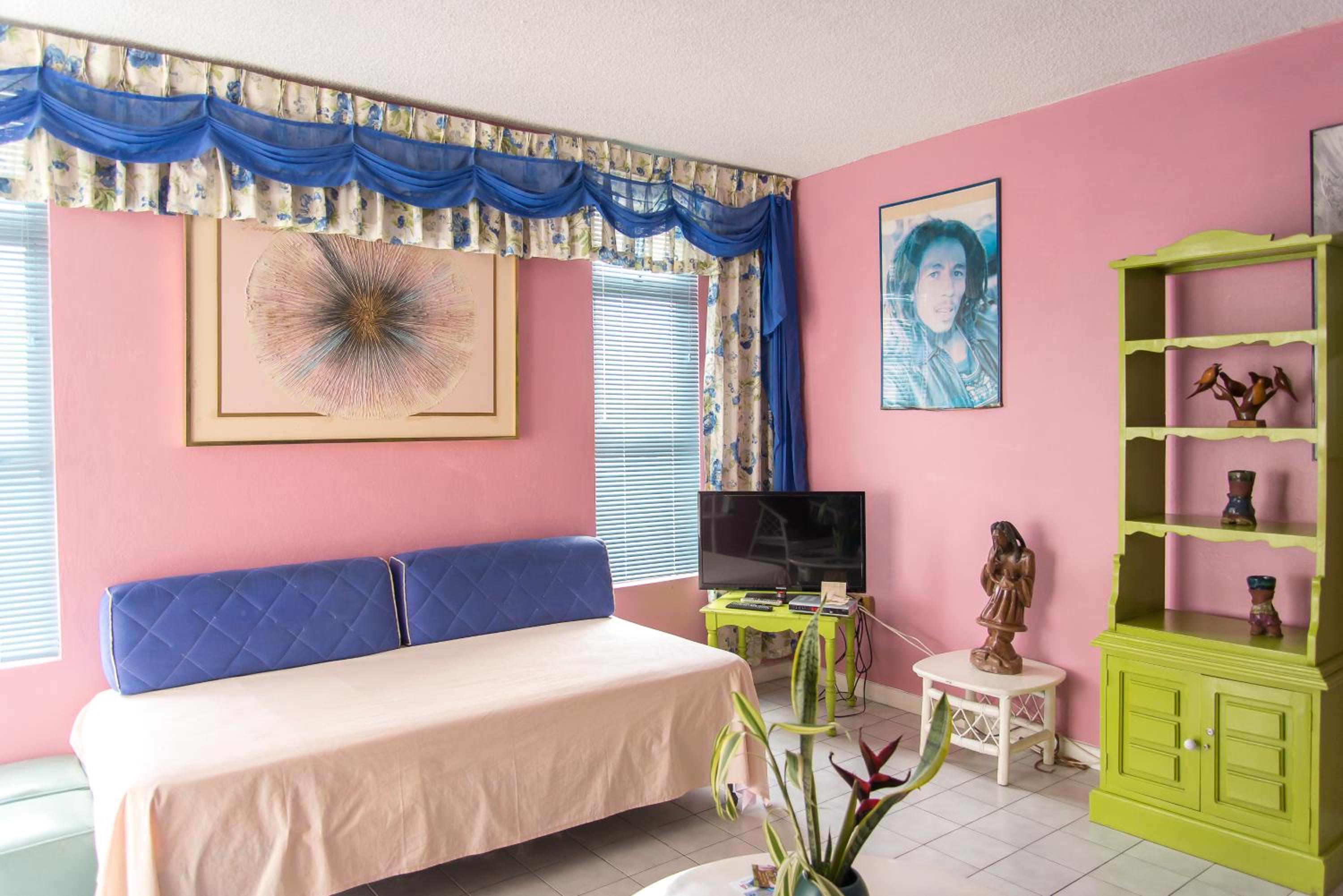 Deluxe Montego Bay Club Studio & Suites
