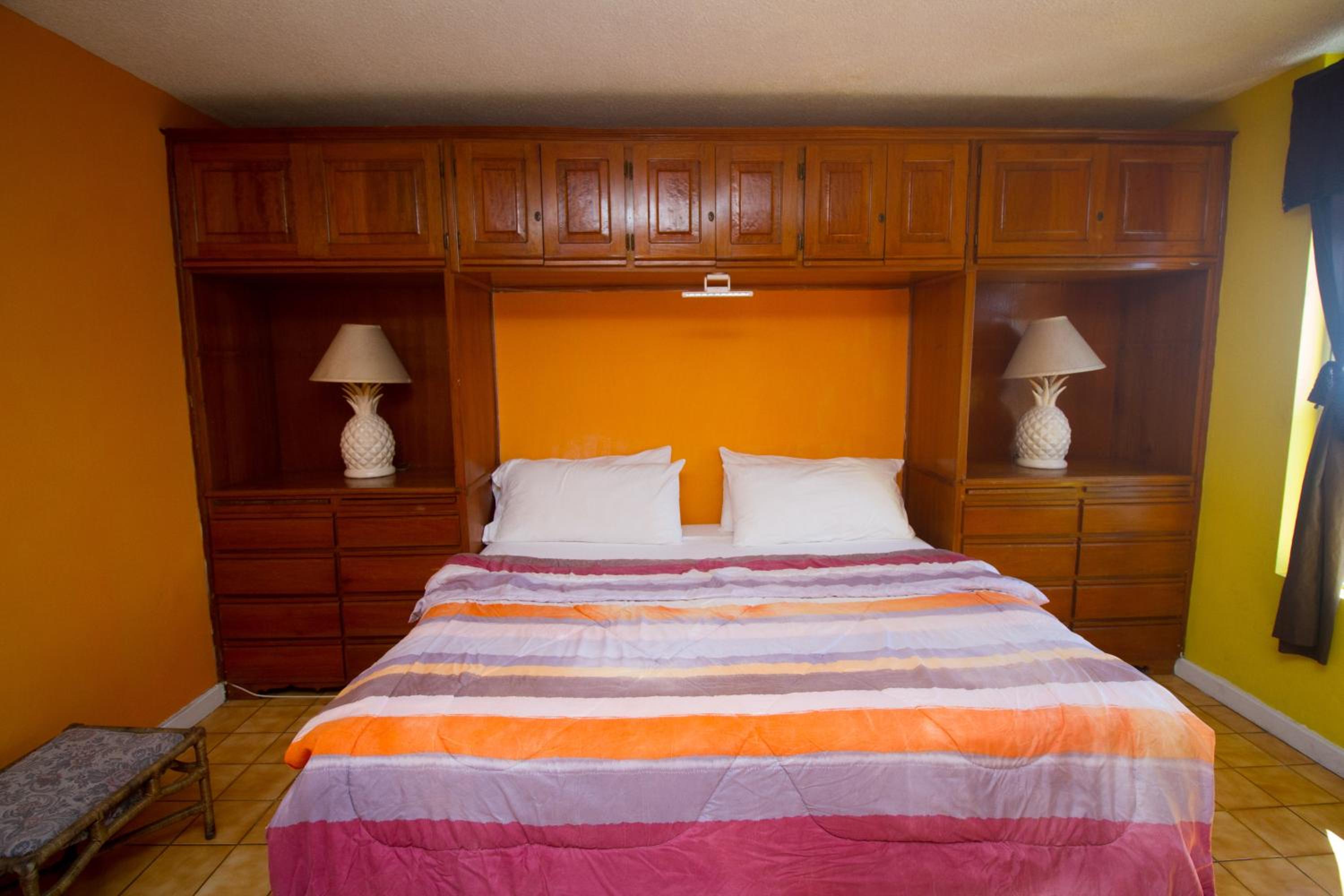 Deluxe Montego Bay Club Studio & Suites