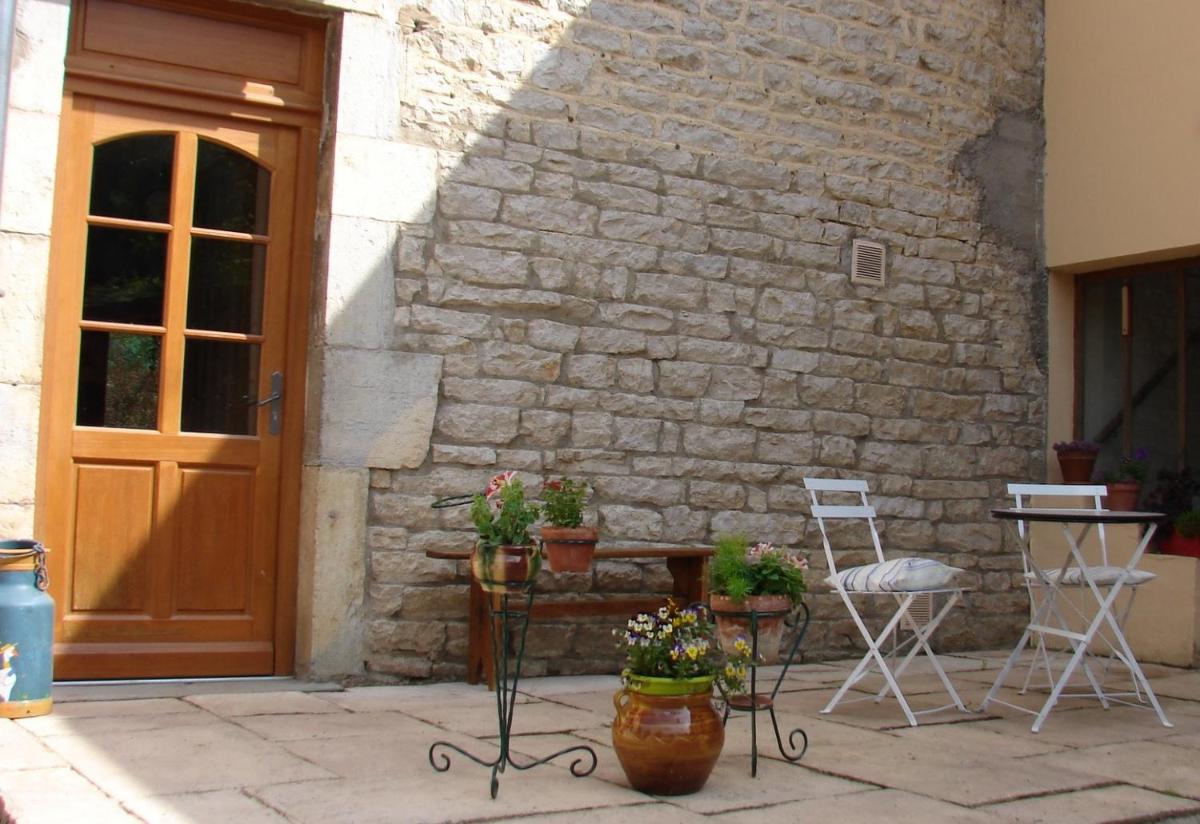 Maison Les greniers en Myon