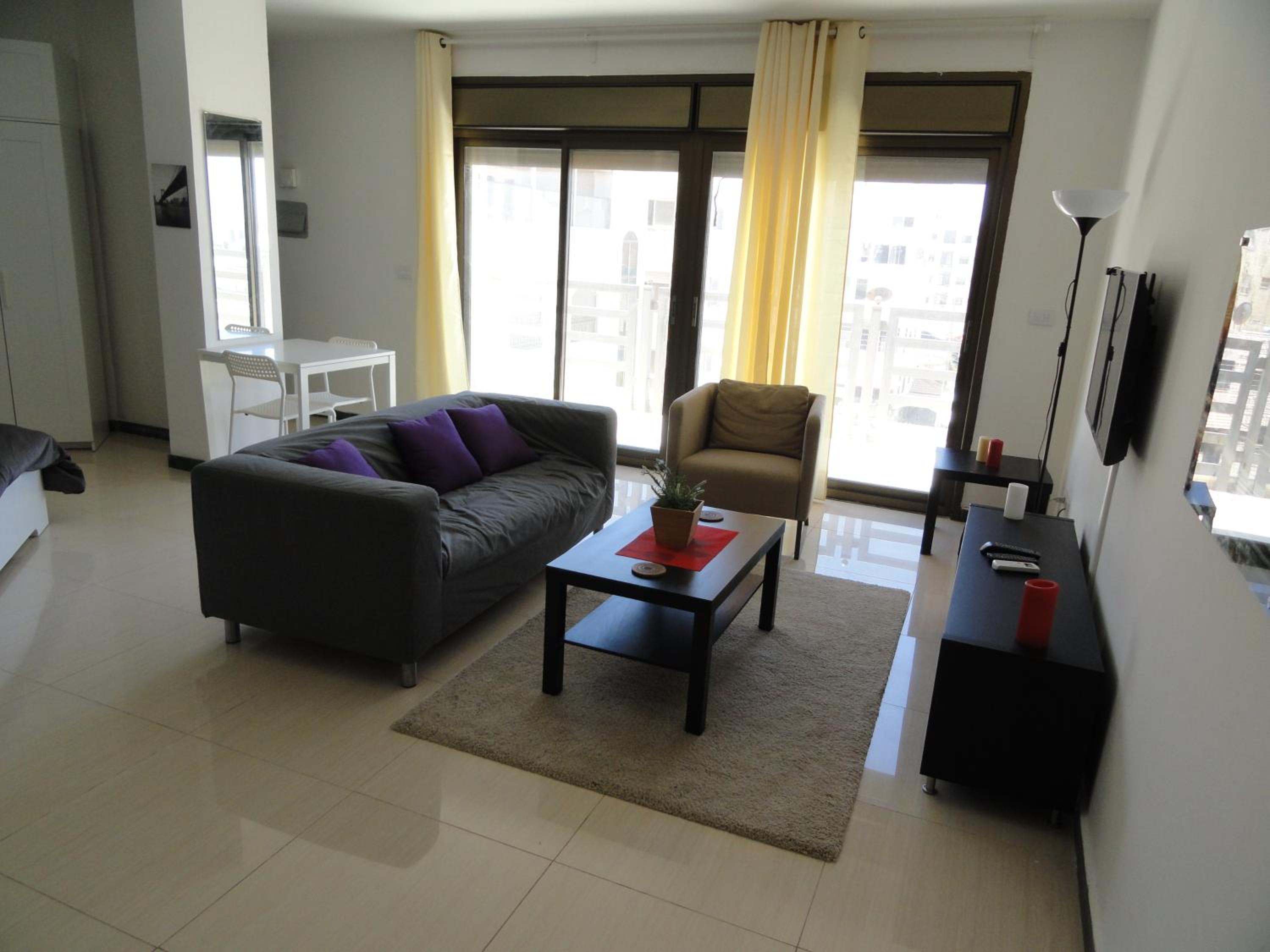 Diyarkom Apartment