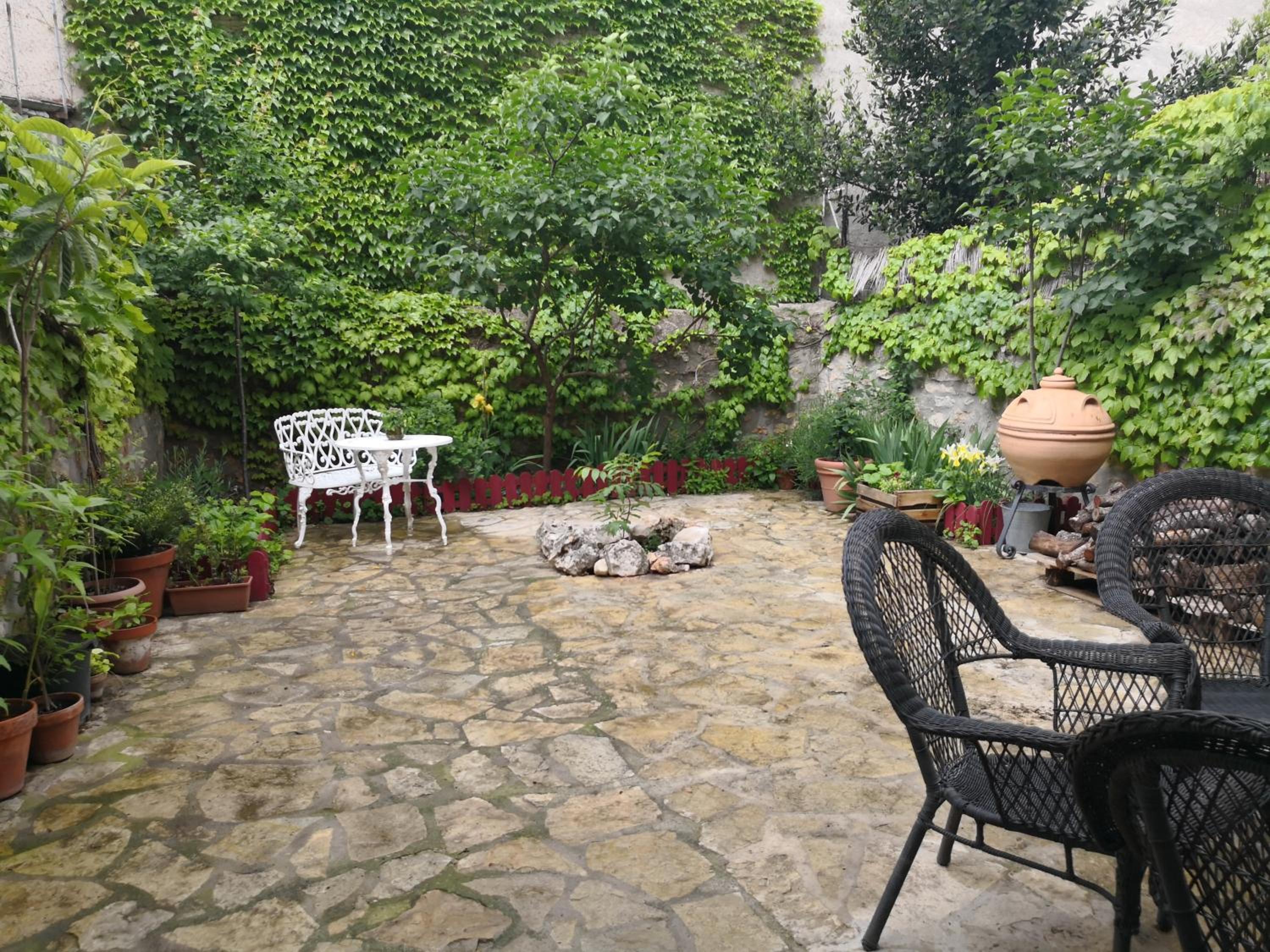 Casa Sigüenza view 3
