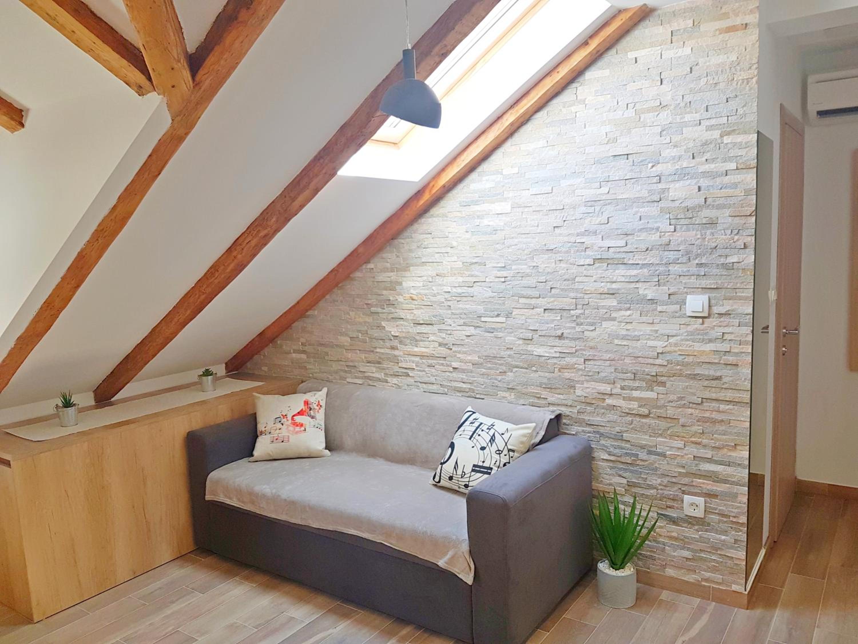 Attic Split apartment near city centre view 3