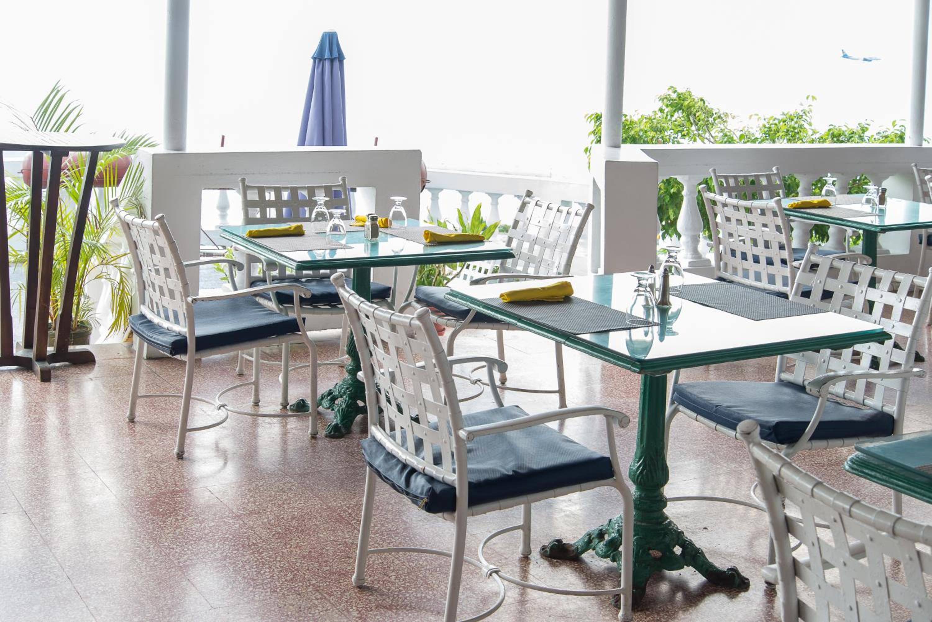 Deluxe Montego Bay Club Studio & Suites