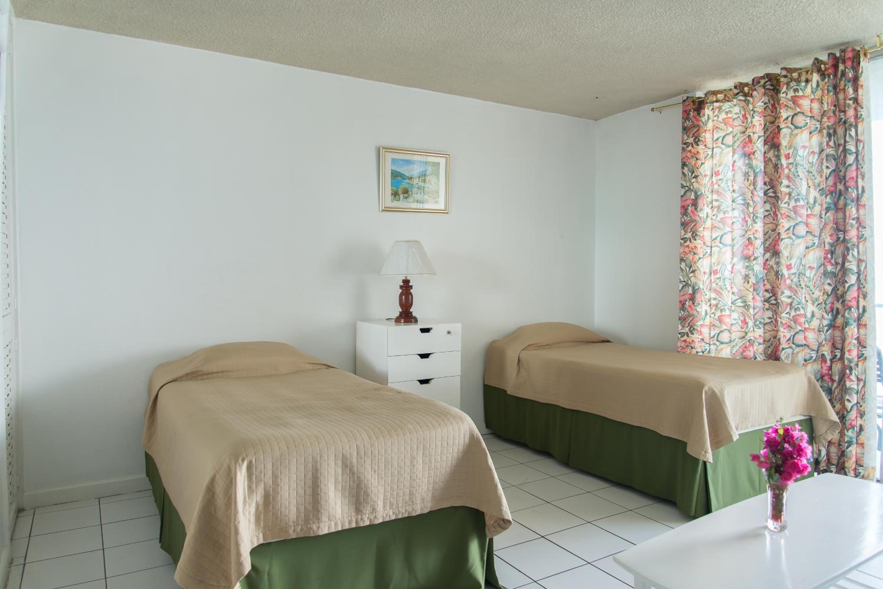 Deluxe Montego Bay Club Studio & Suites