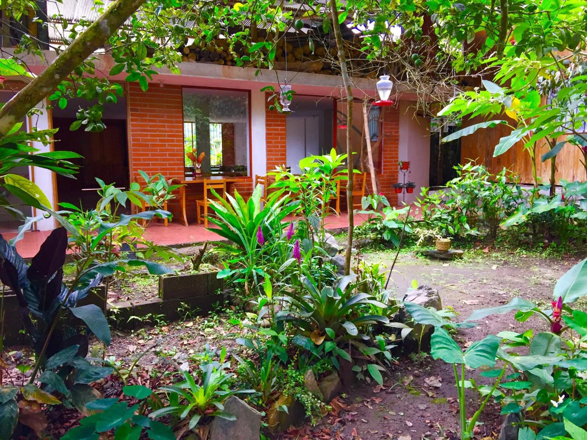 Cabañas Armonía y Jardín de Orquídeas