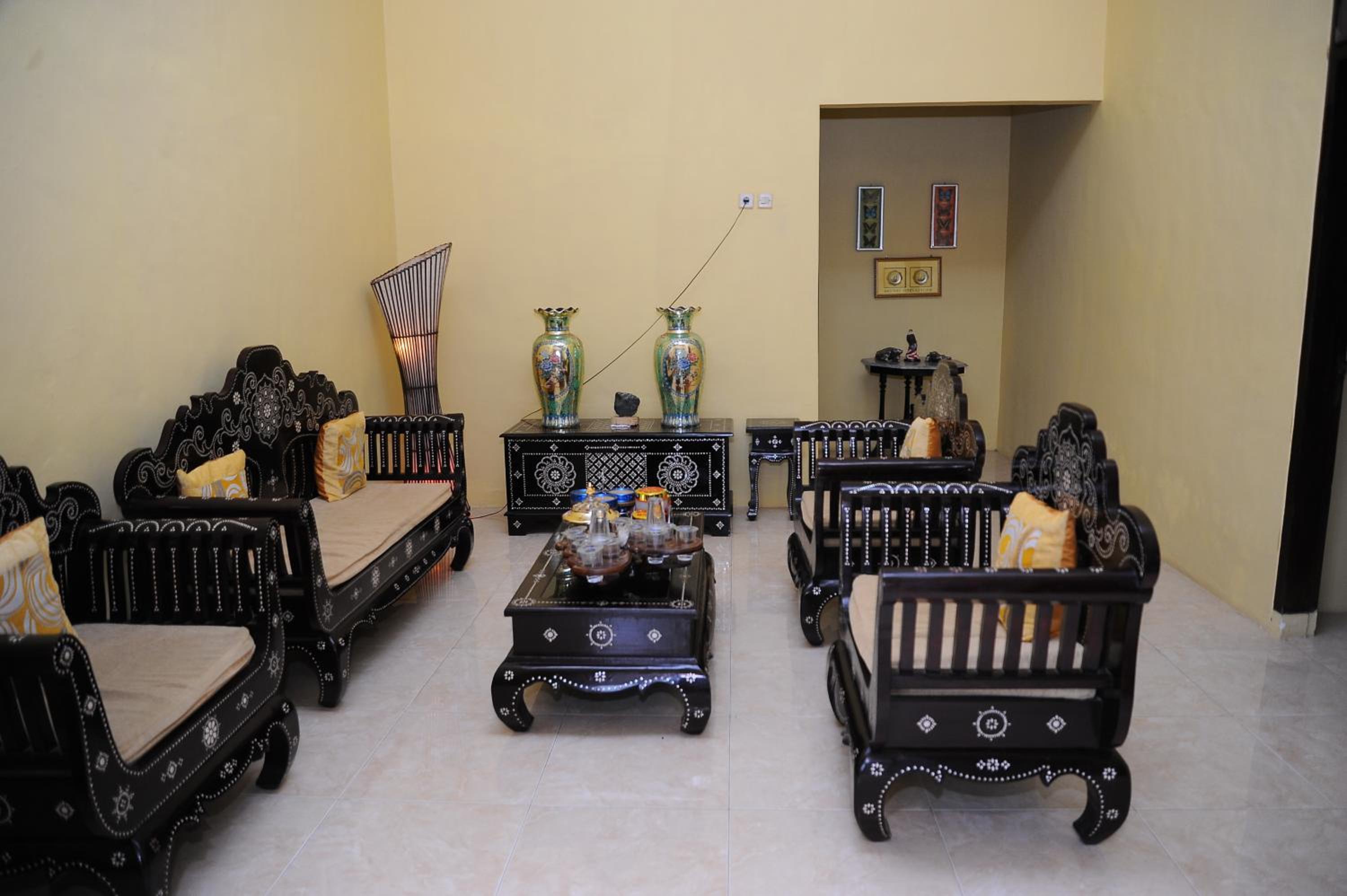 Rumah Eyang Guest House view 4
