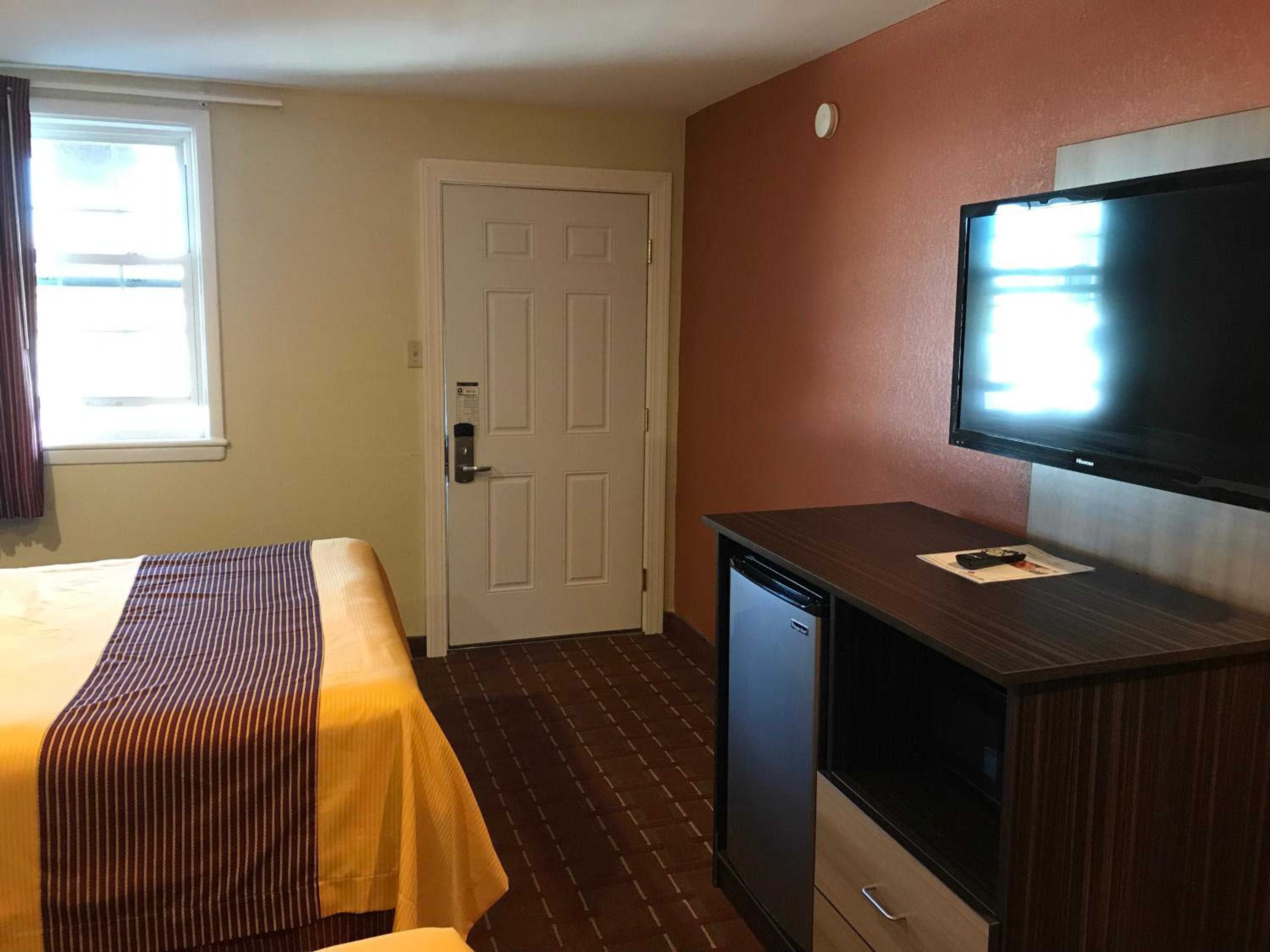 Budget Inn Tonawanda, photo 14
