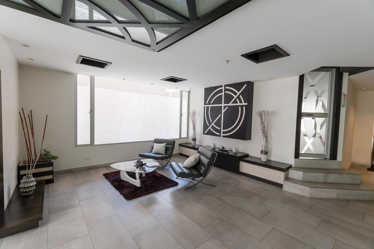 Suite de Lujo, Piso Alto, junto Parque Carolina, Generador electrico view 3