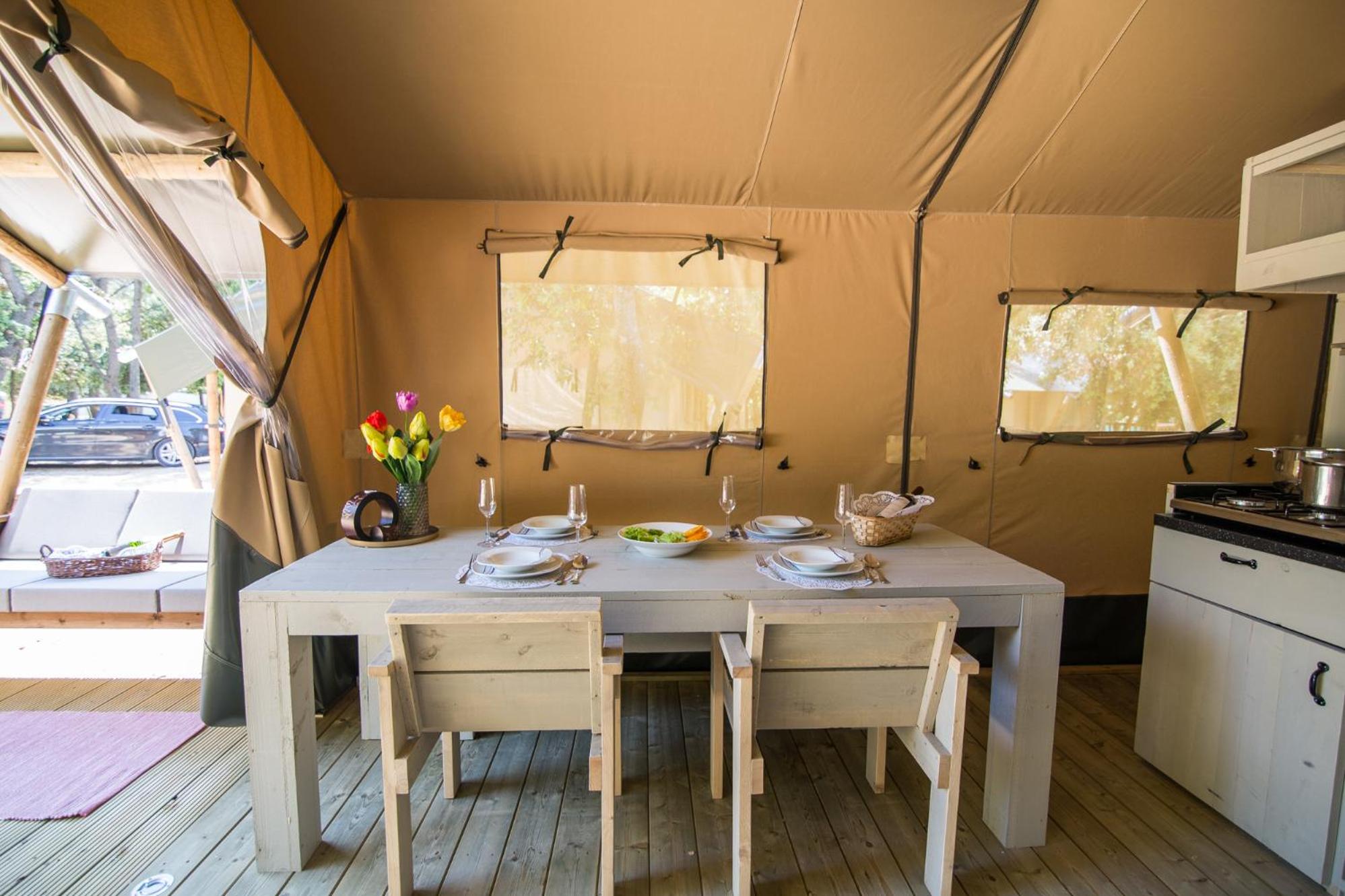 Camping Park Soline Glamping Family Tent