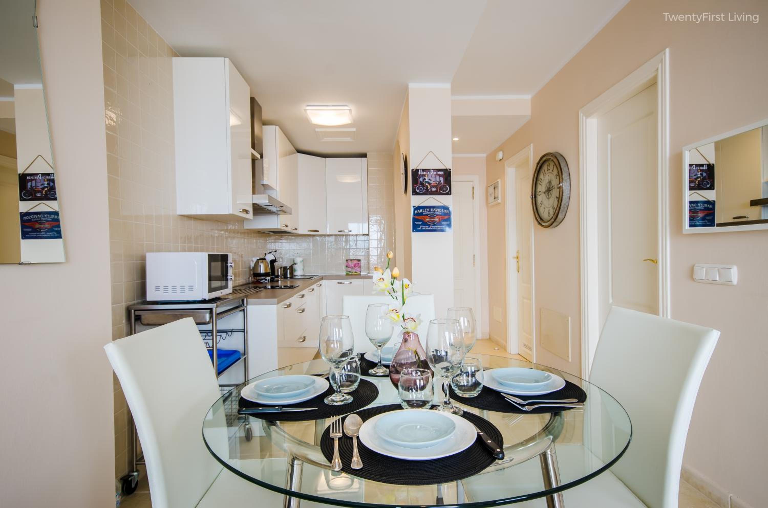 Photo 33