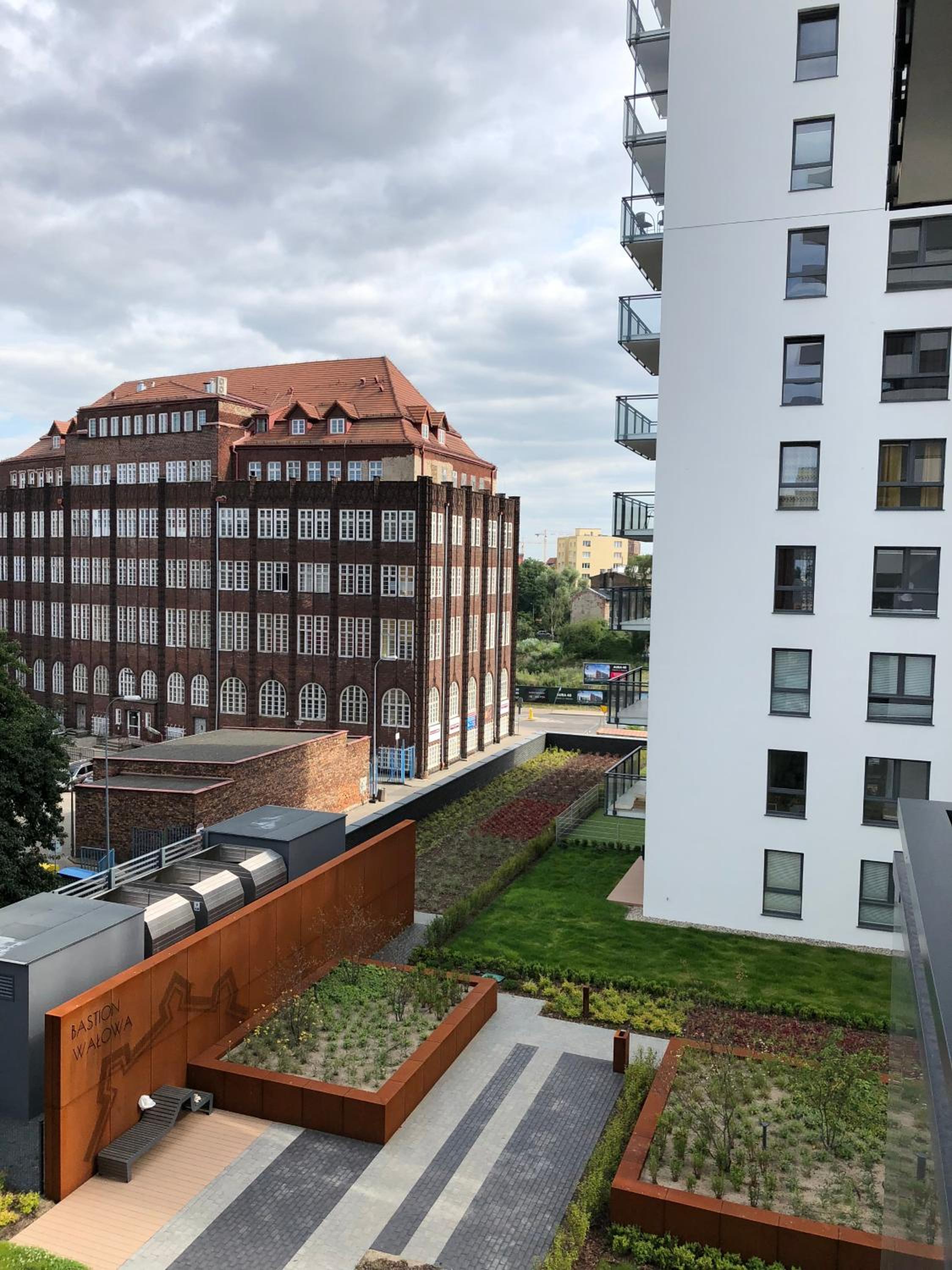 Unique 3City Apartments - Grey Apartment view 3