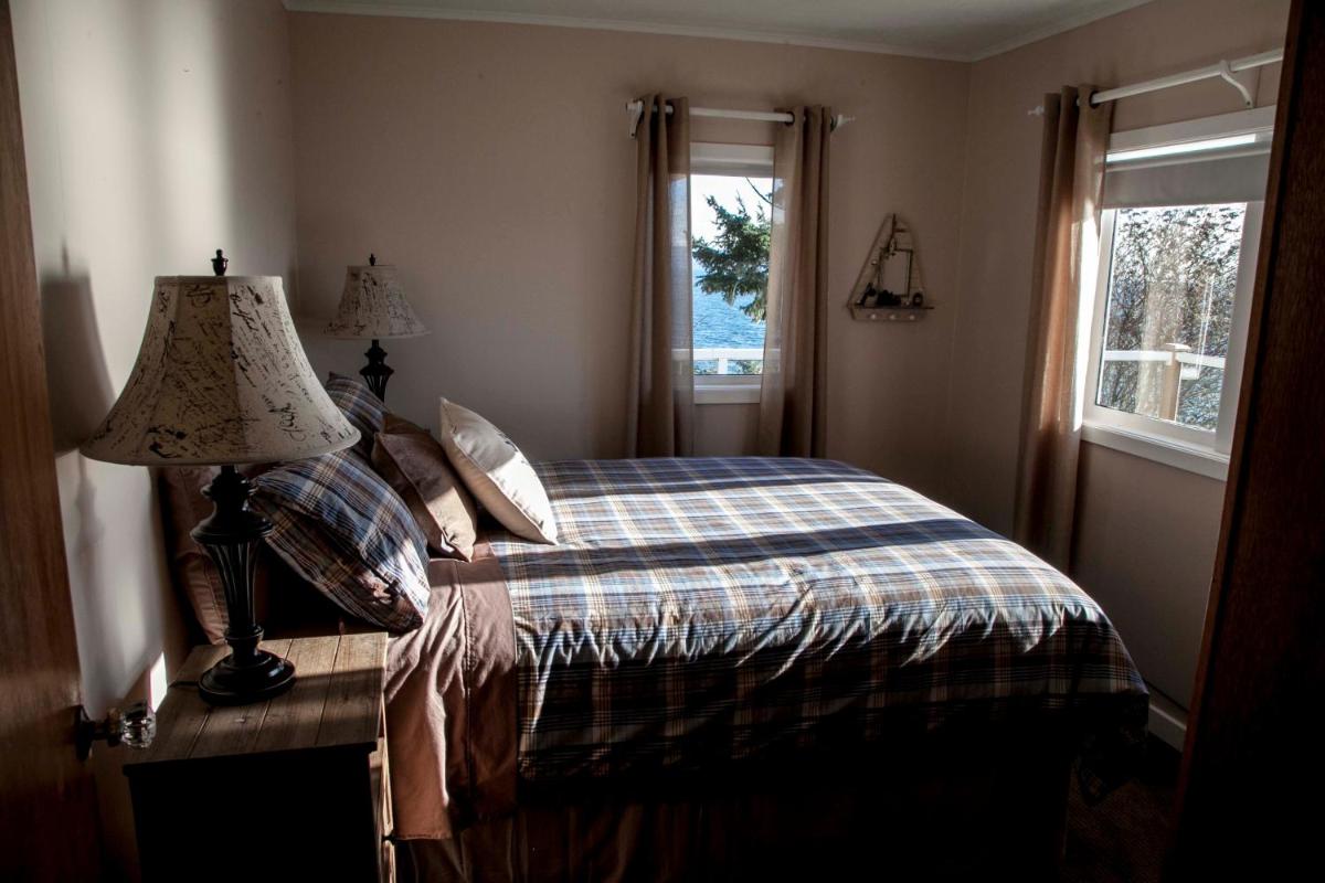 Sooke Vacations - Marge's Manor - Property Image 3