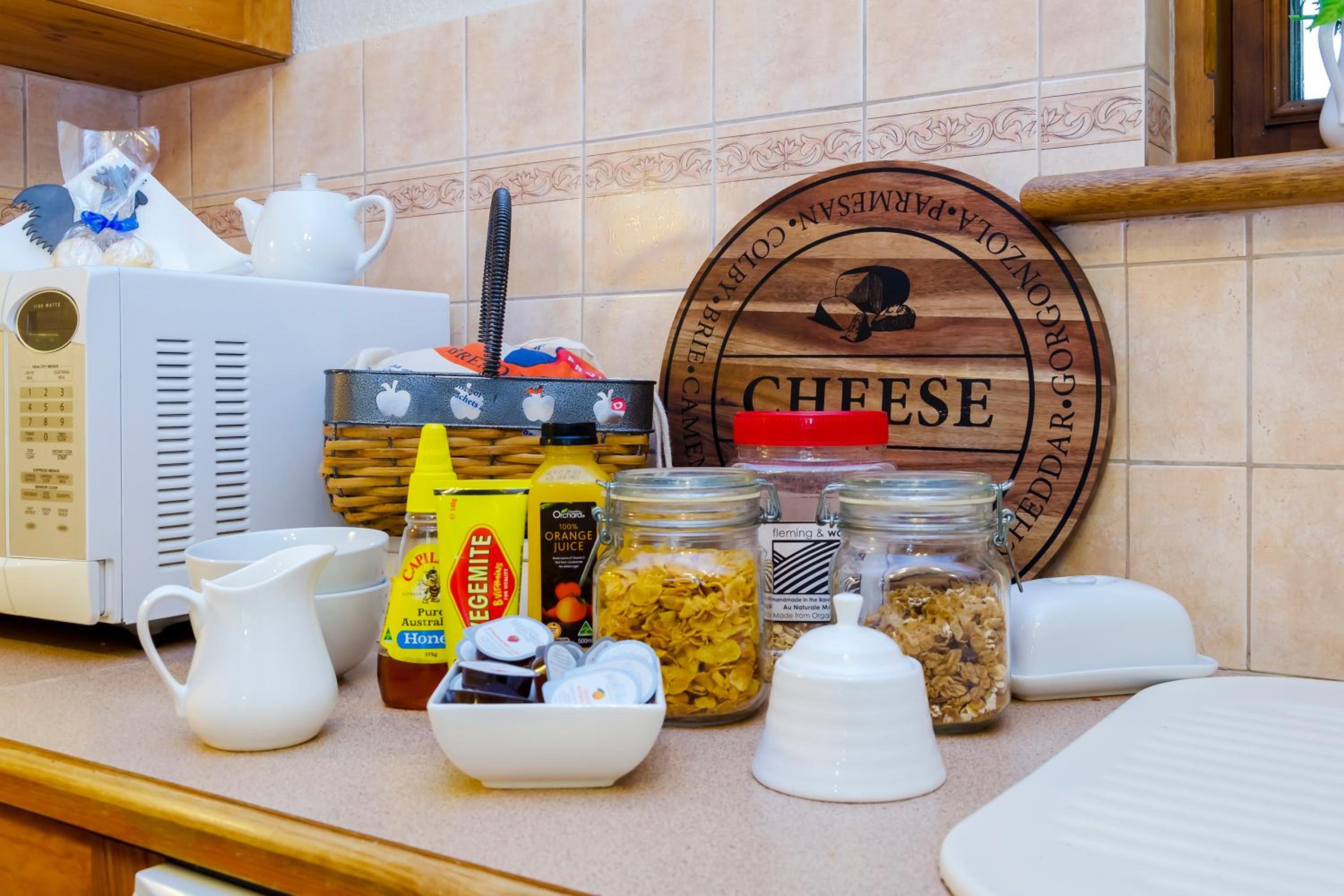 Country Pleasures Bed and Breakfast