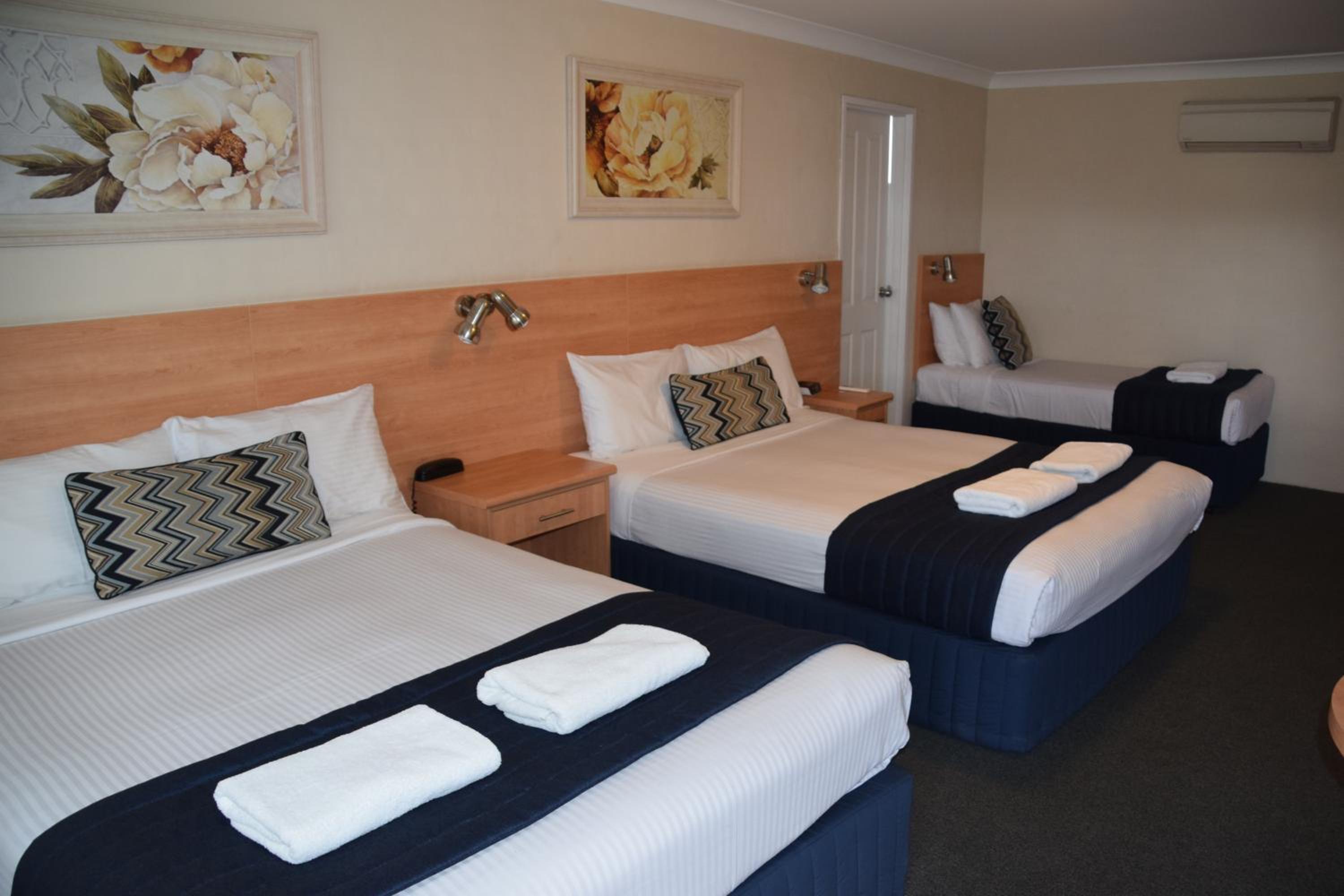 Coachman's Inn Motel