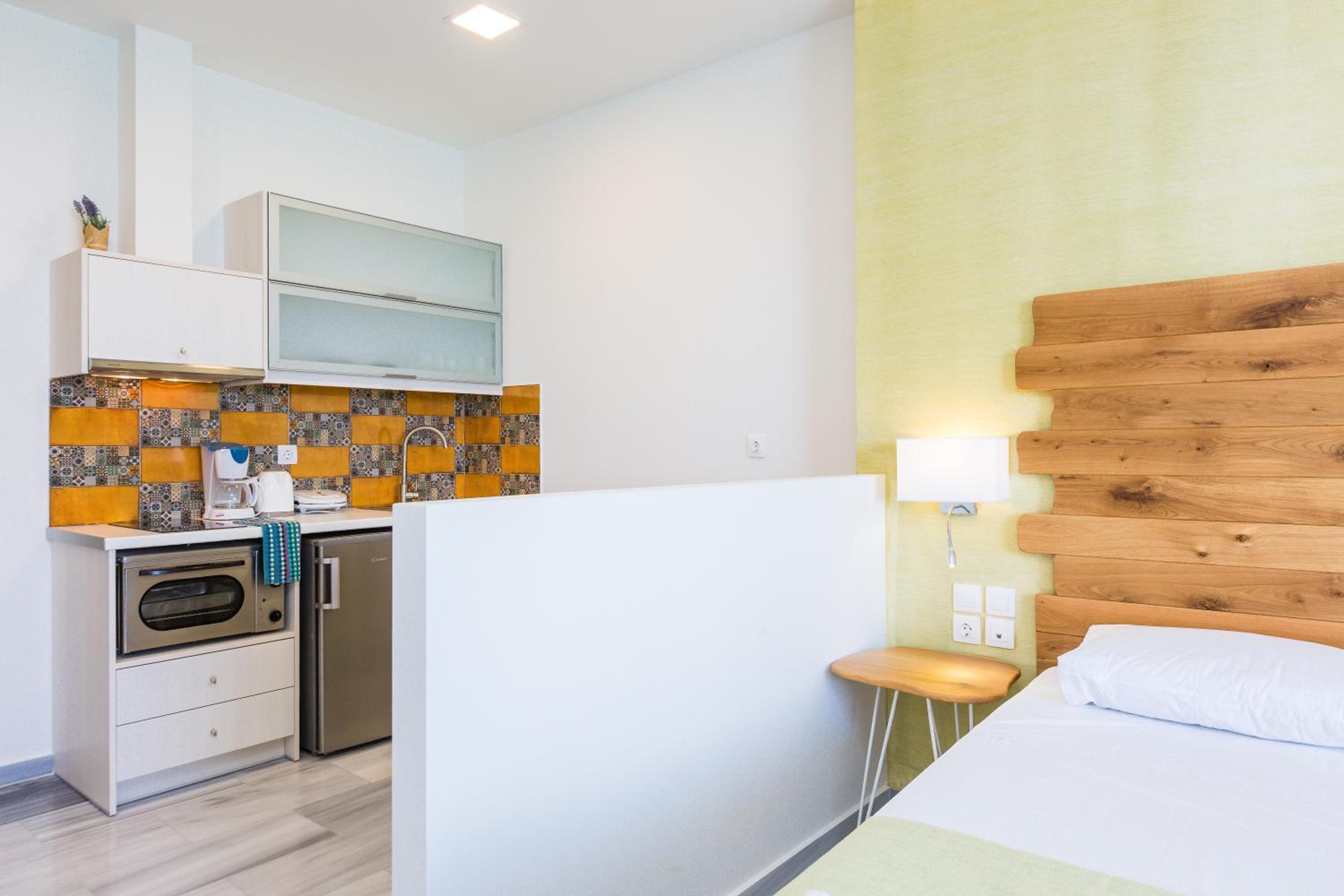 Meltemi Coast Suites