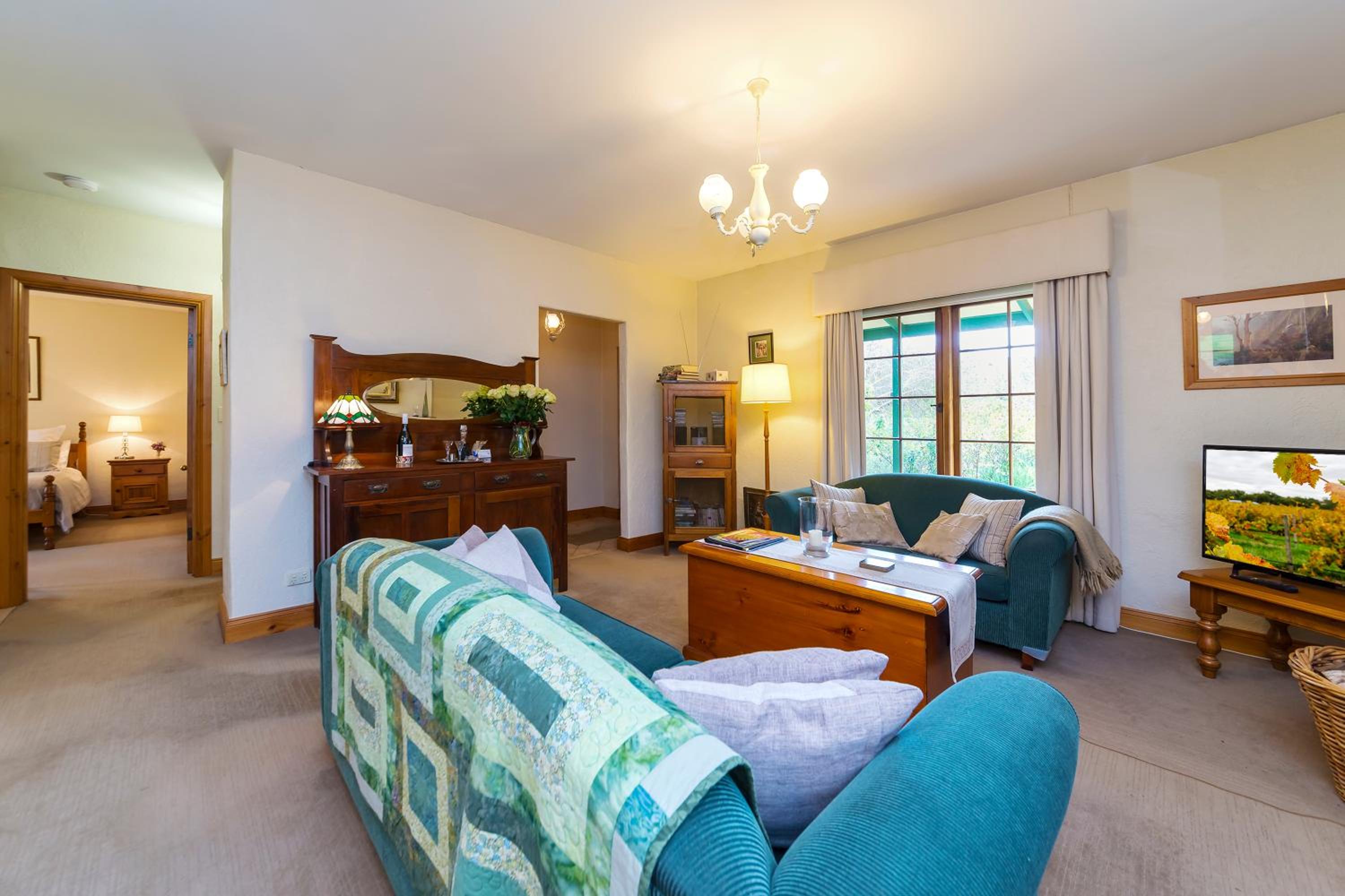 Country Pleasures Bed and Breakfast