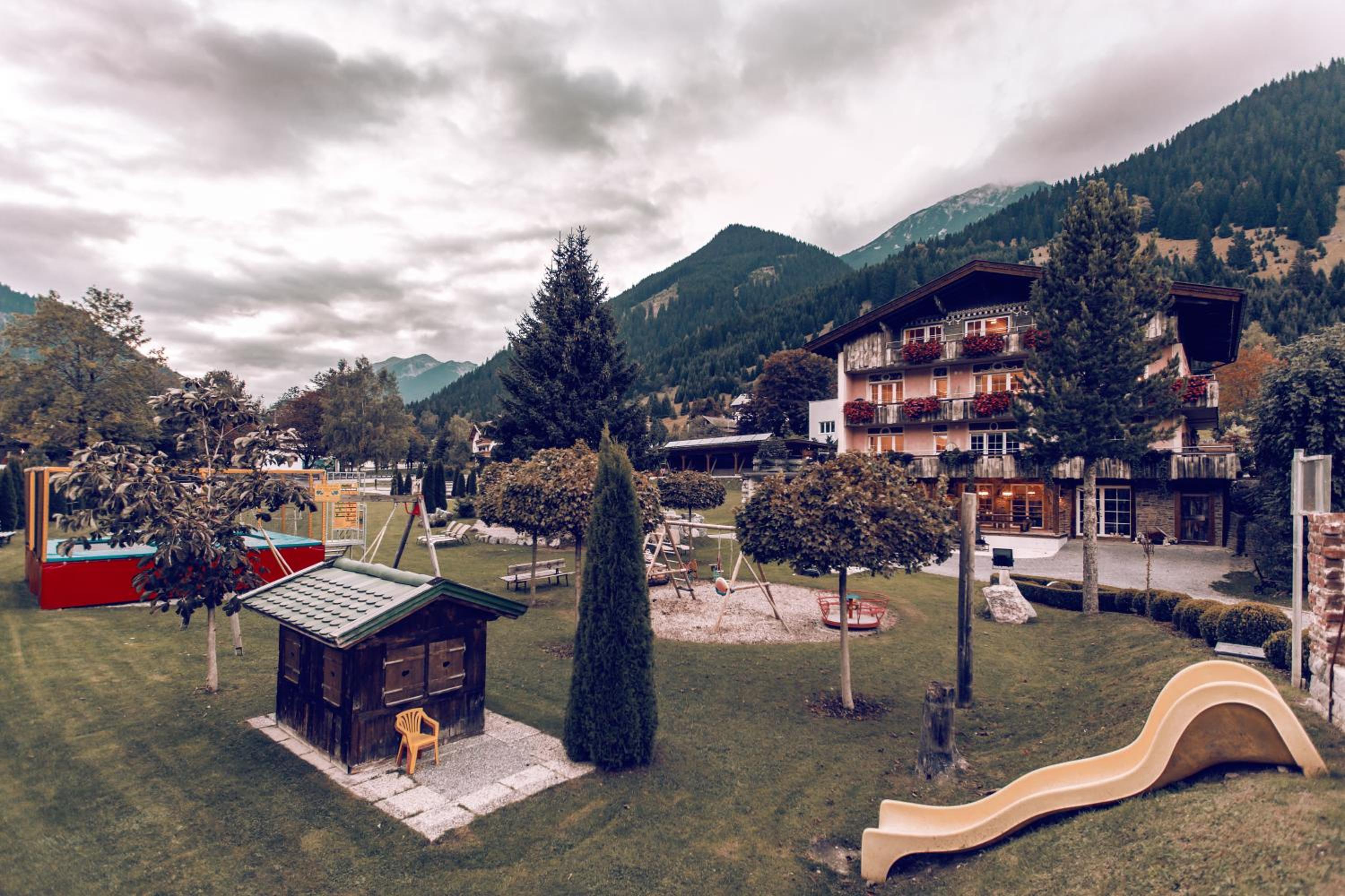 Hotel Alpendomizil Zugspitze - Image 1